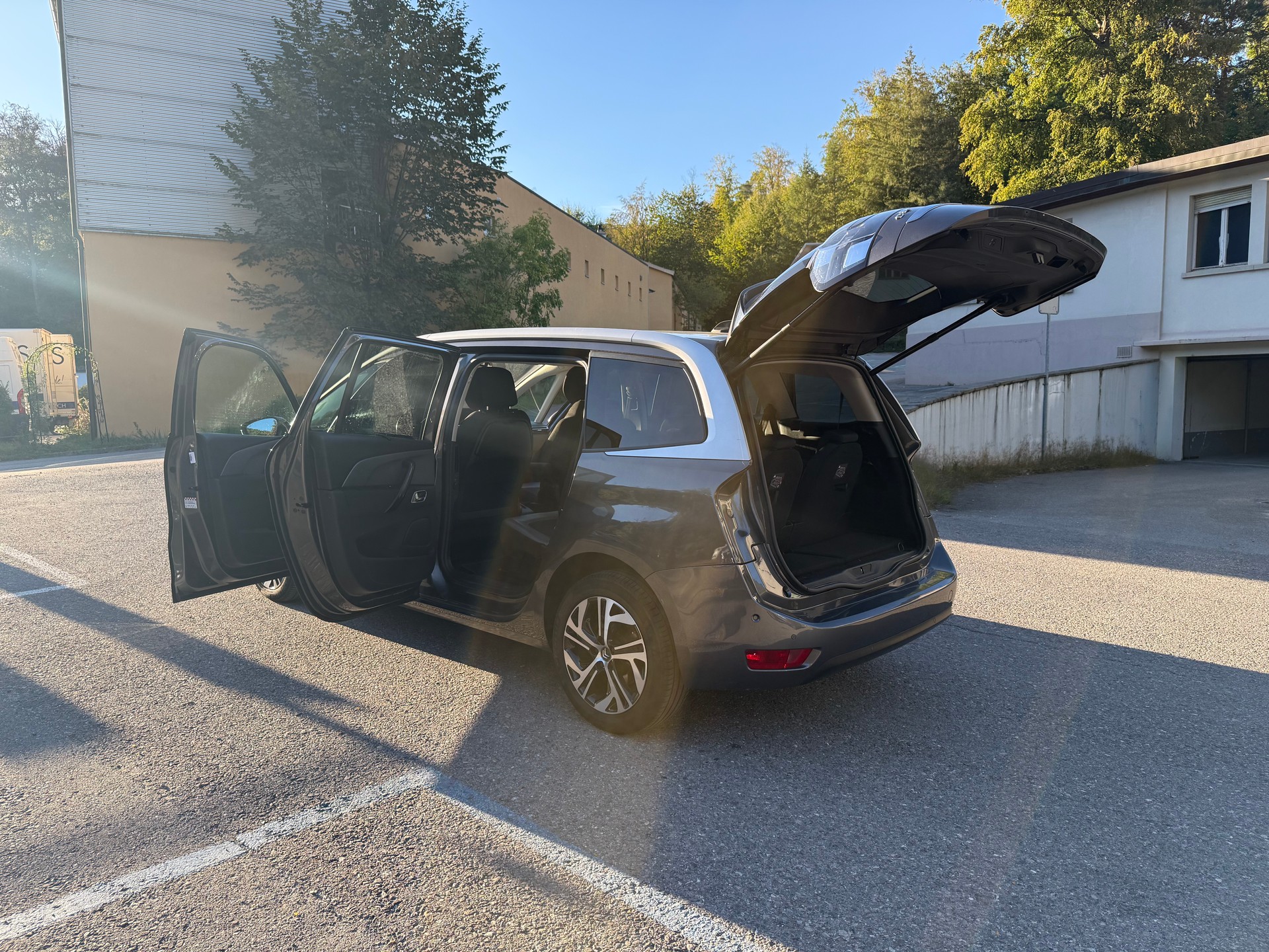 CITROEN Grand C4 Picasso 2.0 BlueHDi Shine EAT6-image-17