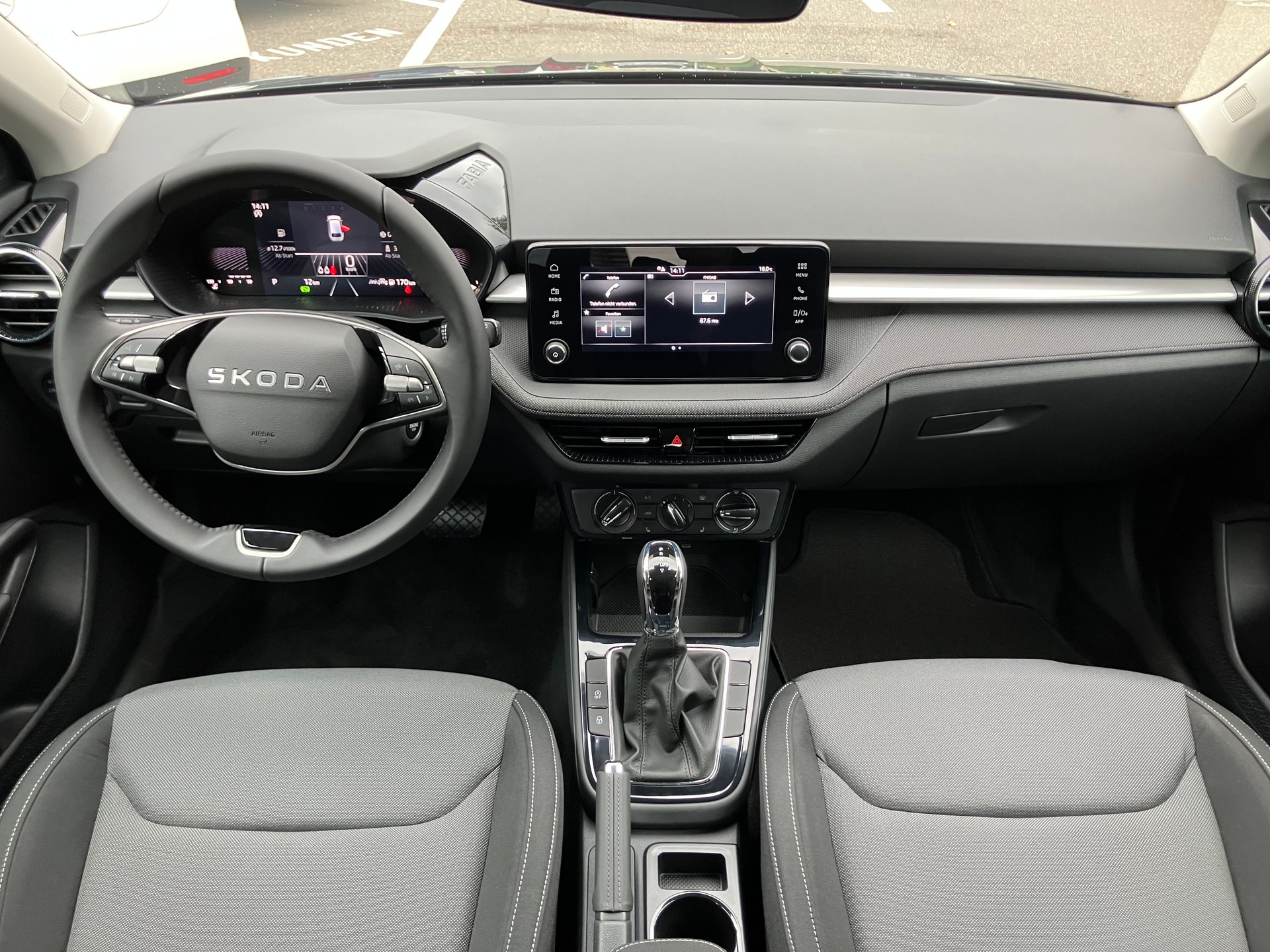 SKODA Fabia 1.0 TSI Selection DSG-image-10
