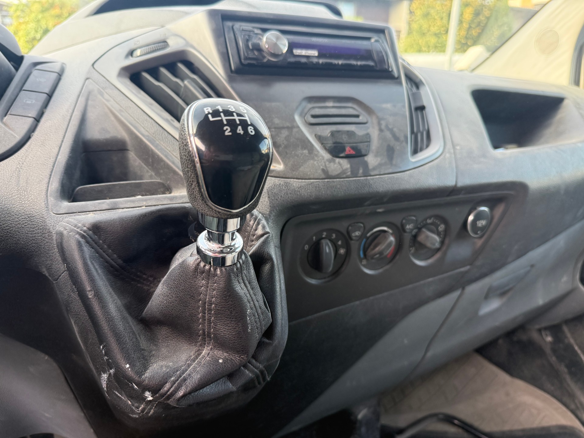 FORD Transit Custom Van 250 L1H1 Level 3-image-8