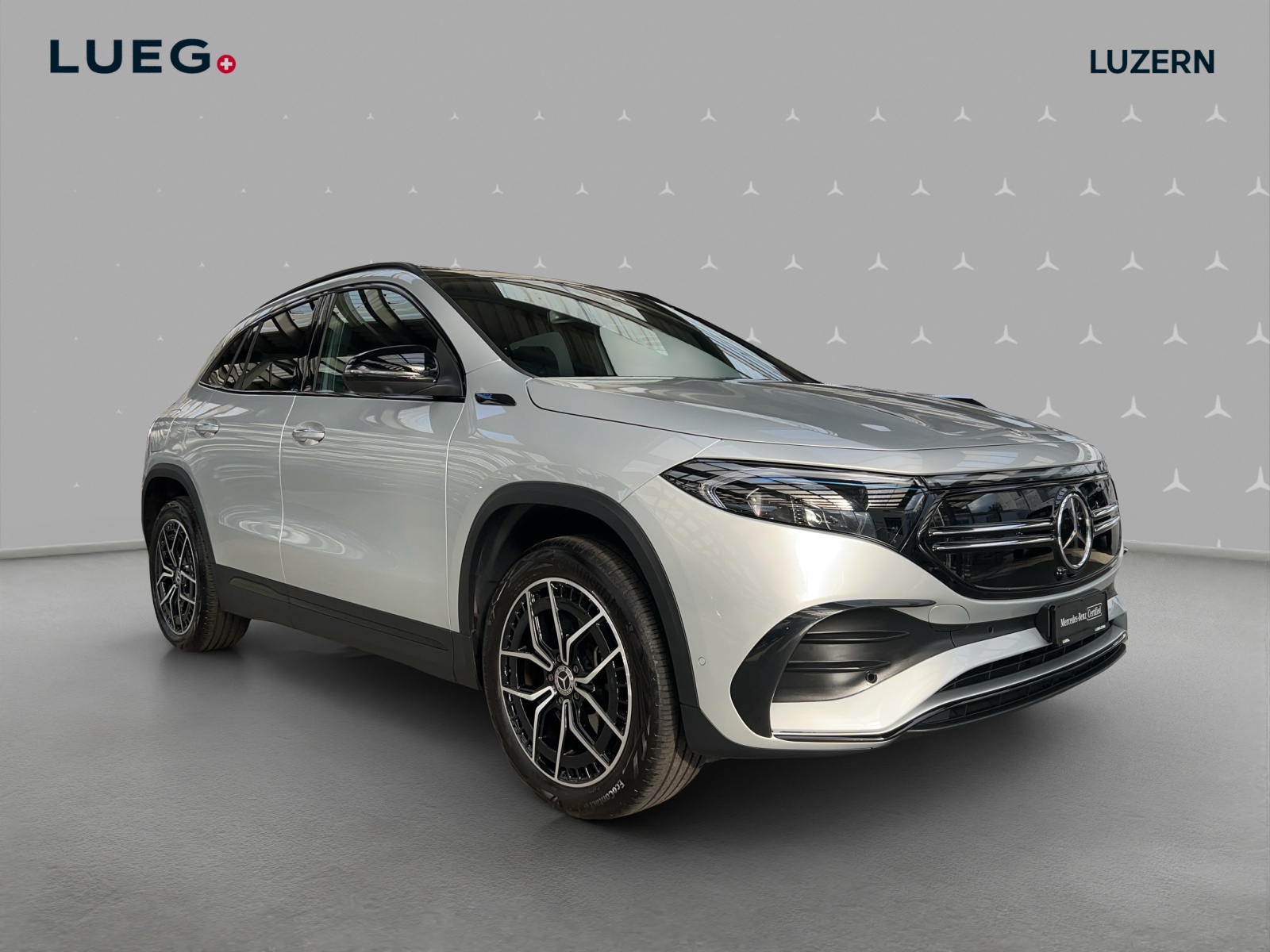 MERCEDES-BENZ EQA 350 AMG Line 4Matic-image-4