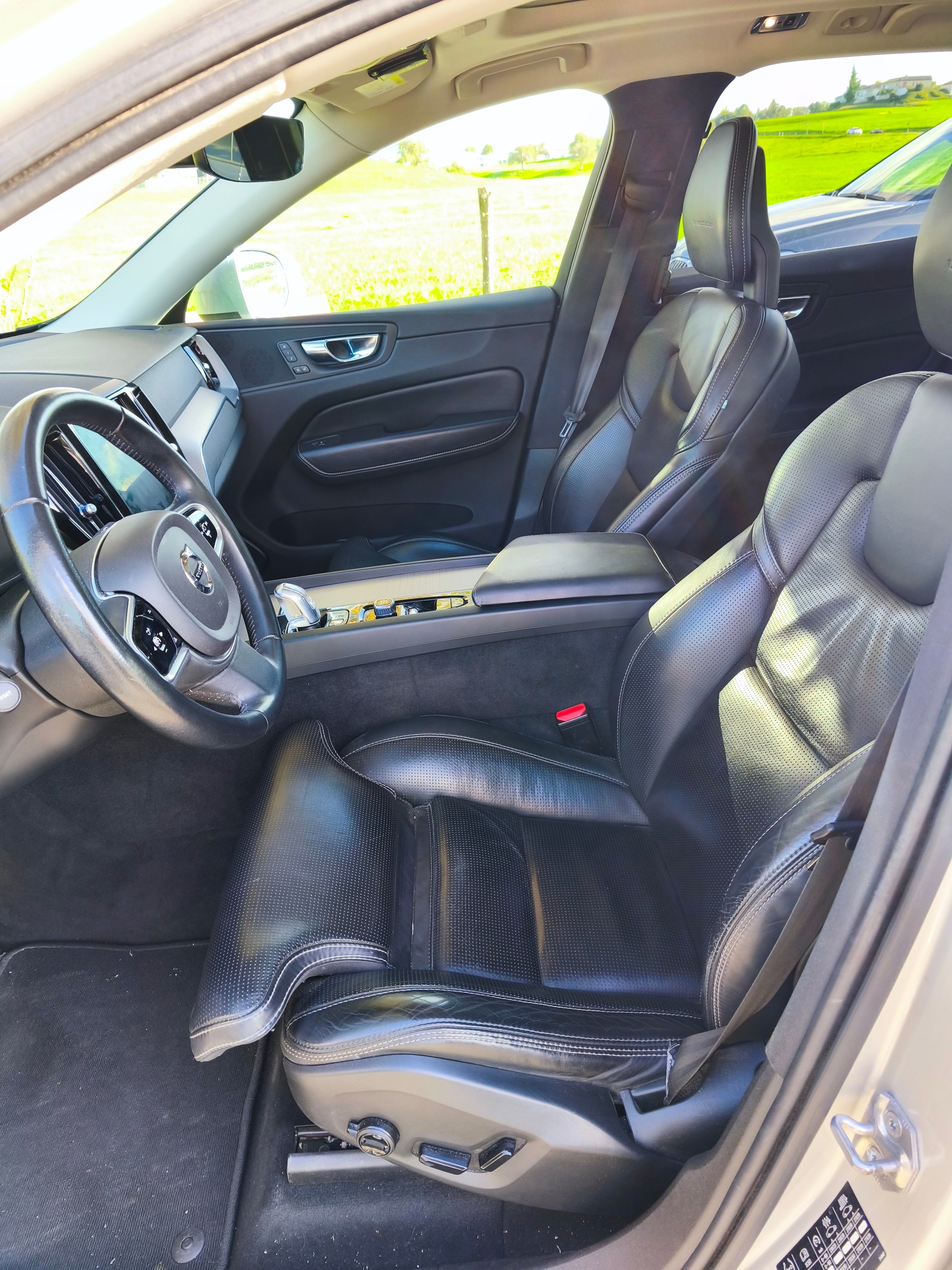 VOLVO 2.0 T8 TE Inscription AWD-image-4