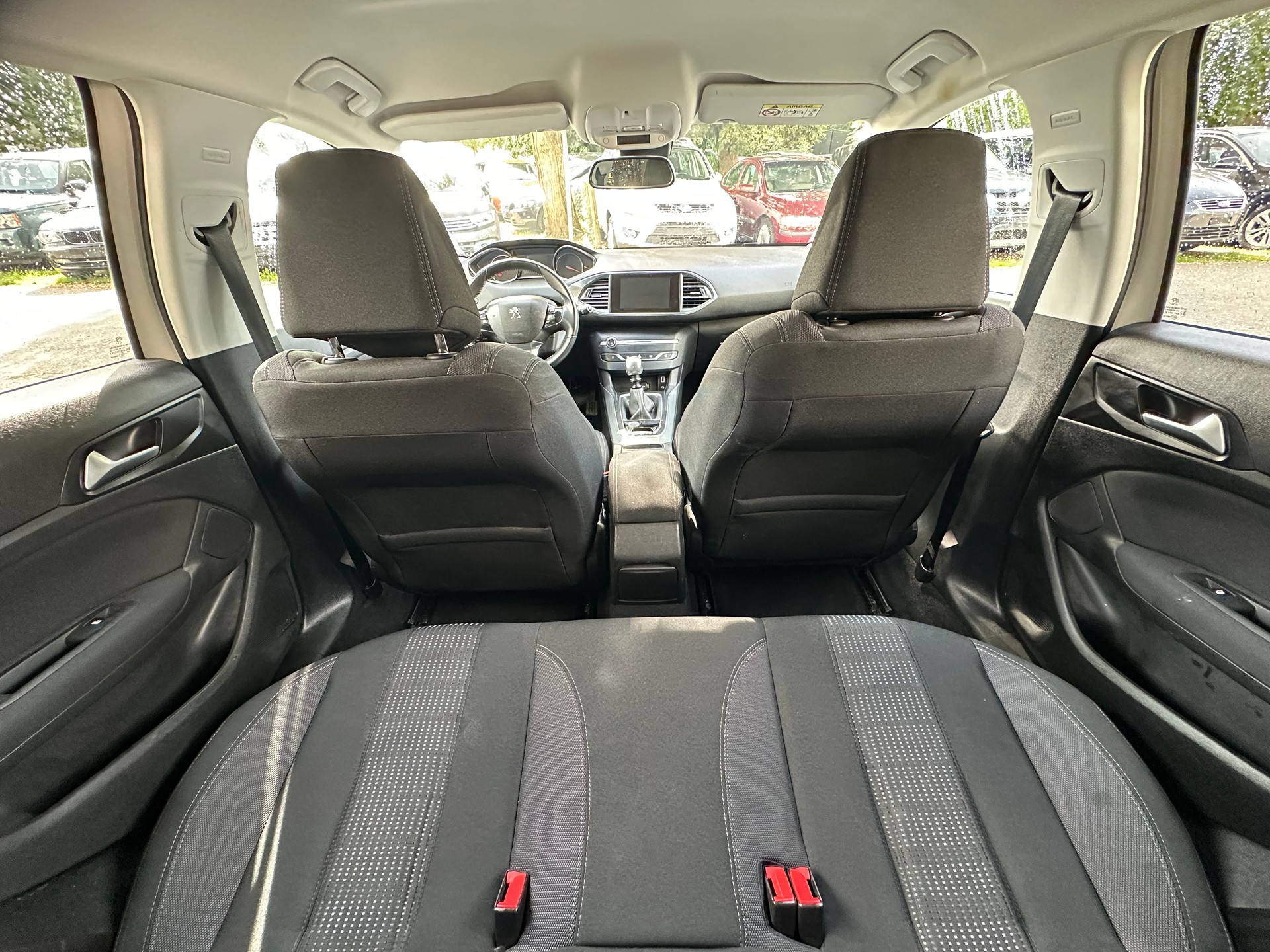 PEUGEOT 308 1.2 THP Style-image-7