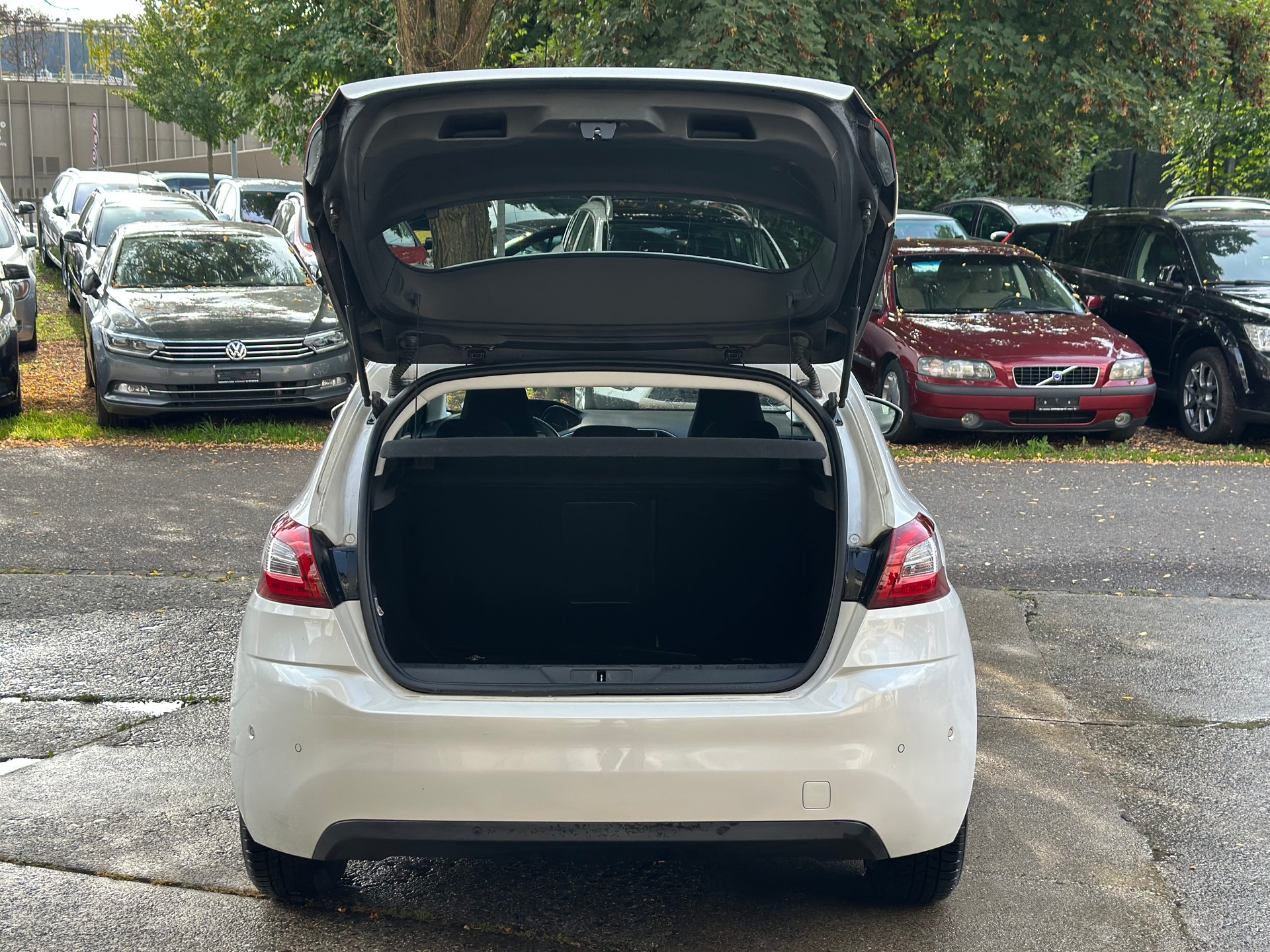 PEUGEOT 308 1.2 THP Style-image-6