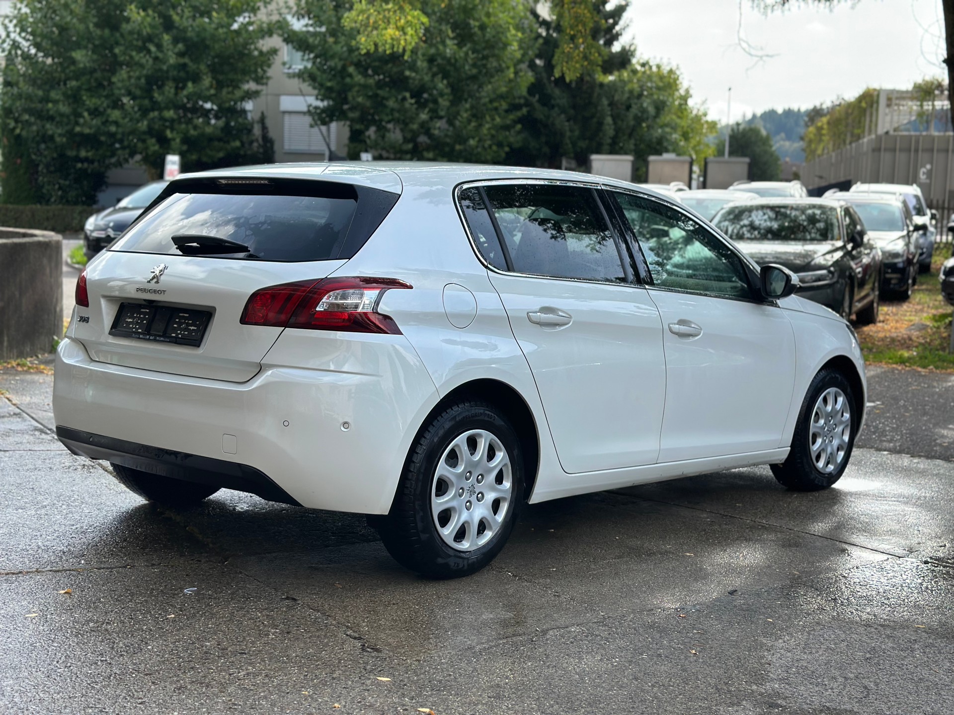 PEUGEOT 308 1.2 THP Style-image-2