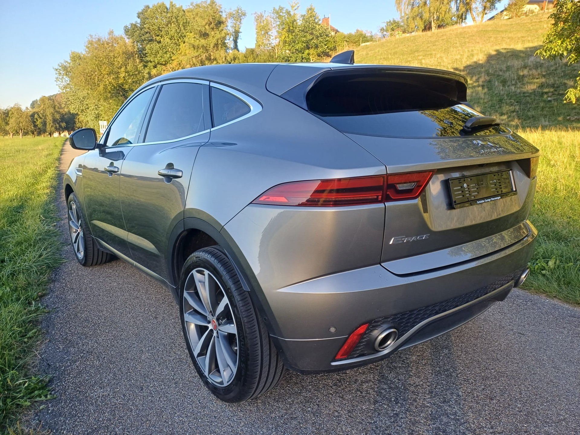 JAGUAR E-Pace 2.0d D180 AWD-image-3