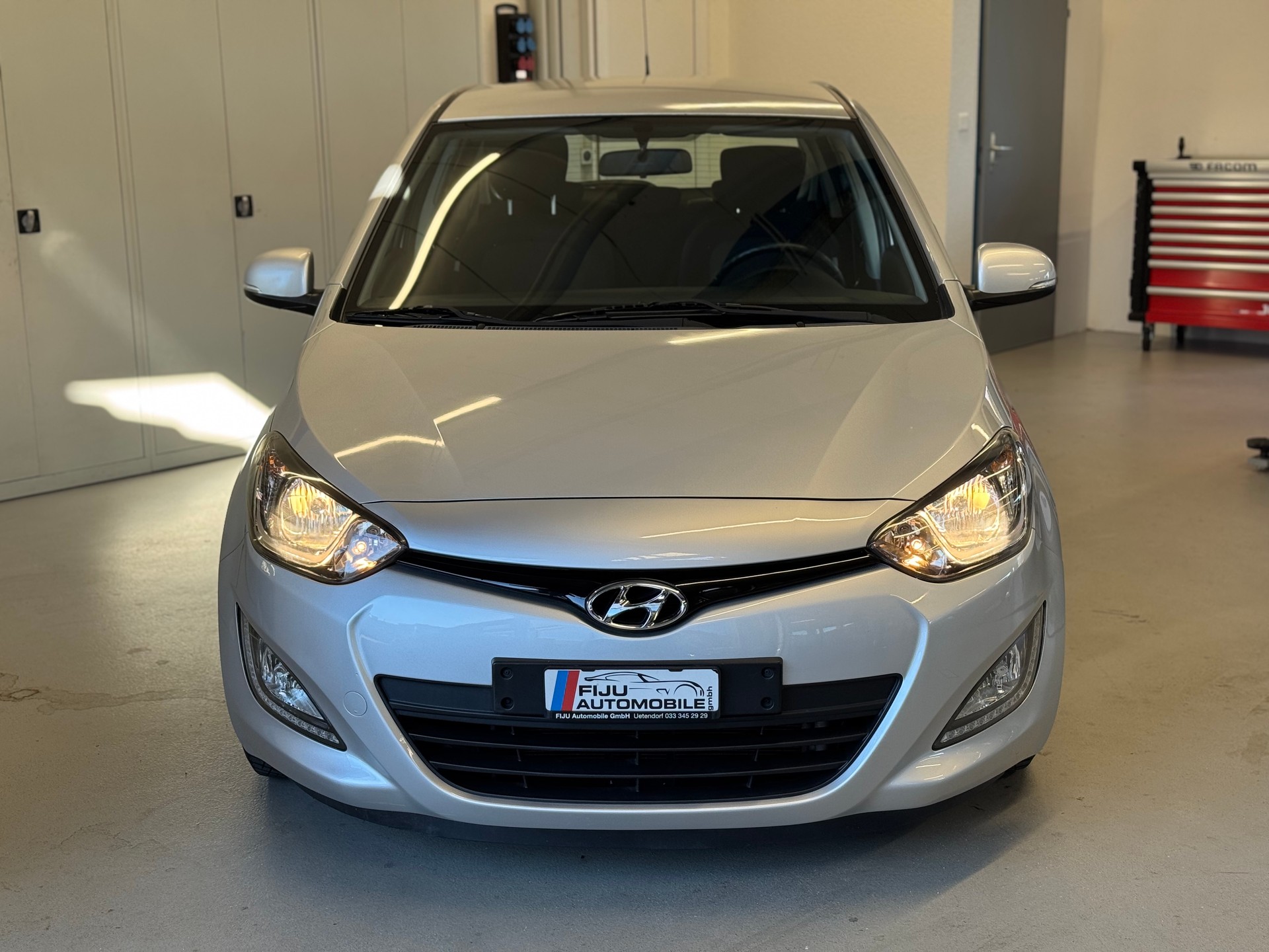 HYUNDAI i20 1.4 Amplia Automatic-image-1