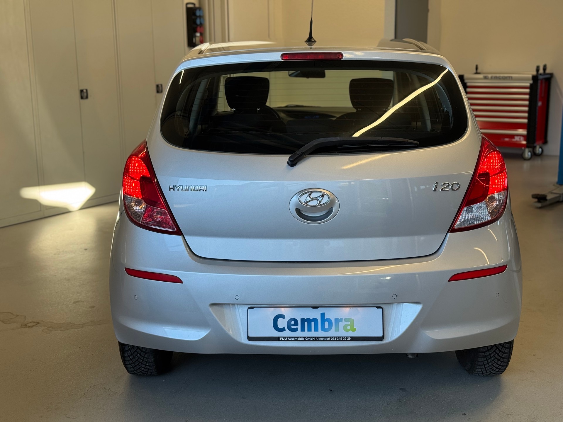 HYUNDAI i20 1.4 Amplia Automatic-image-4