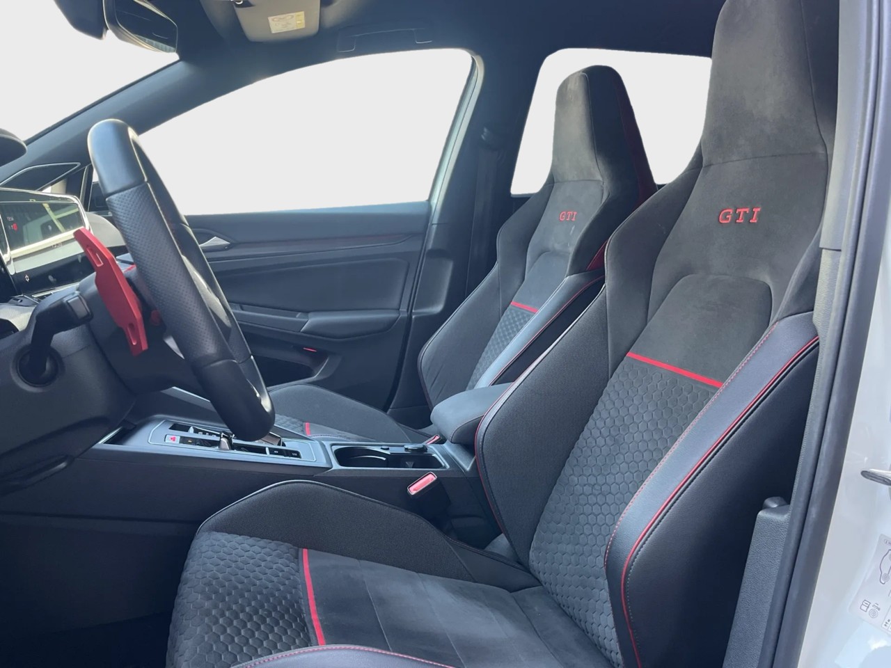 VW Golf 2.0 TSI GTI Clubsport 45 DSG-image-14