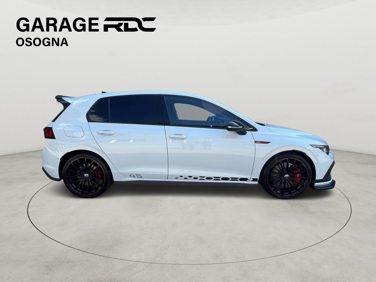 VW Golf 2.0 TSI GTI Clubsport 45 DSG-image-1