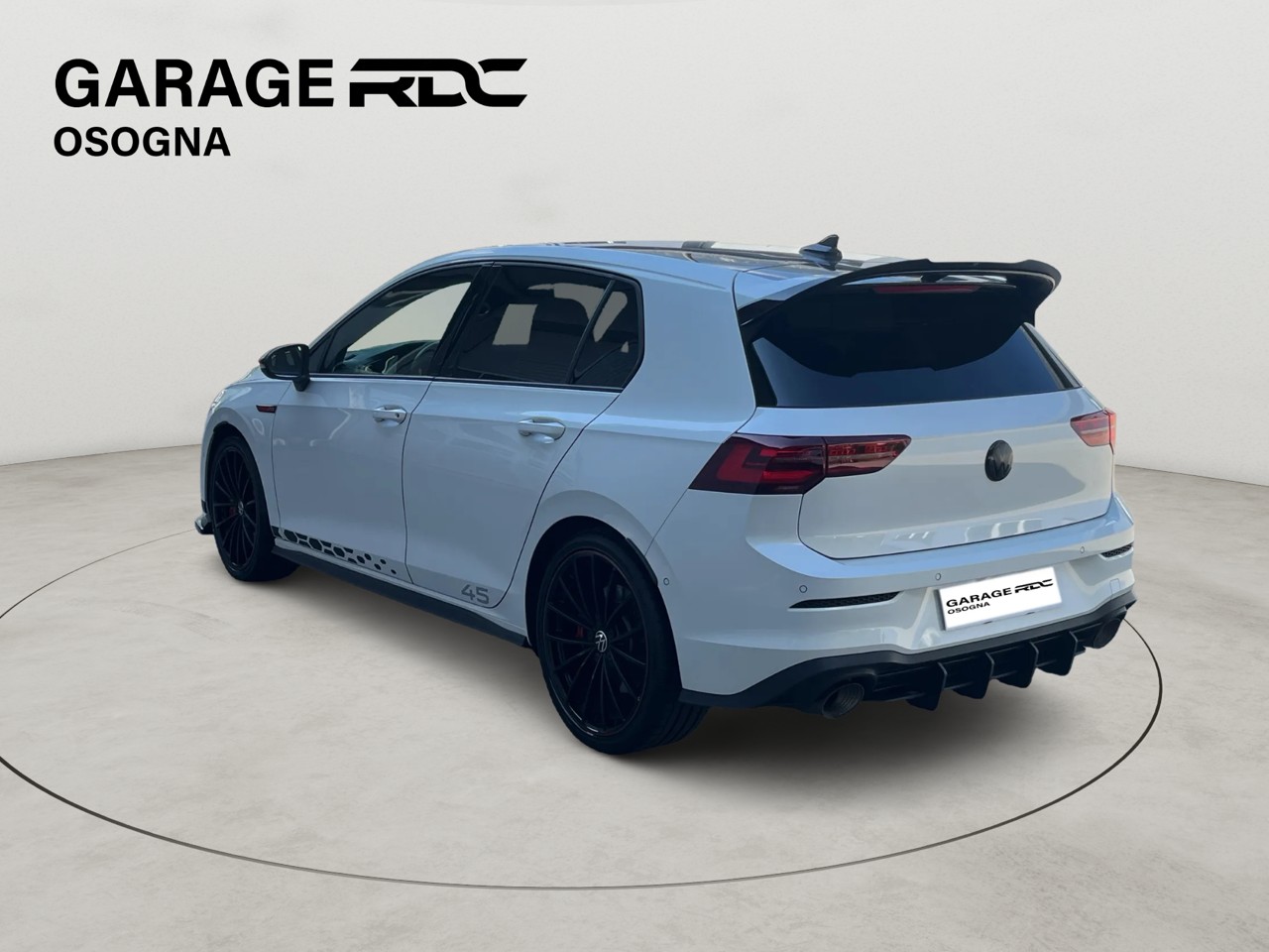 VW Golf 2.0 TSI GTI Clubsport 45 DSG-image-4