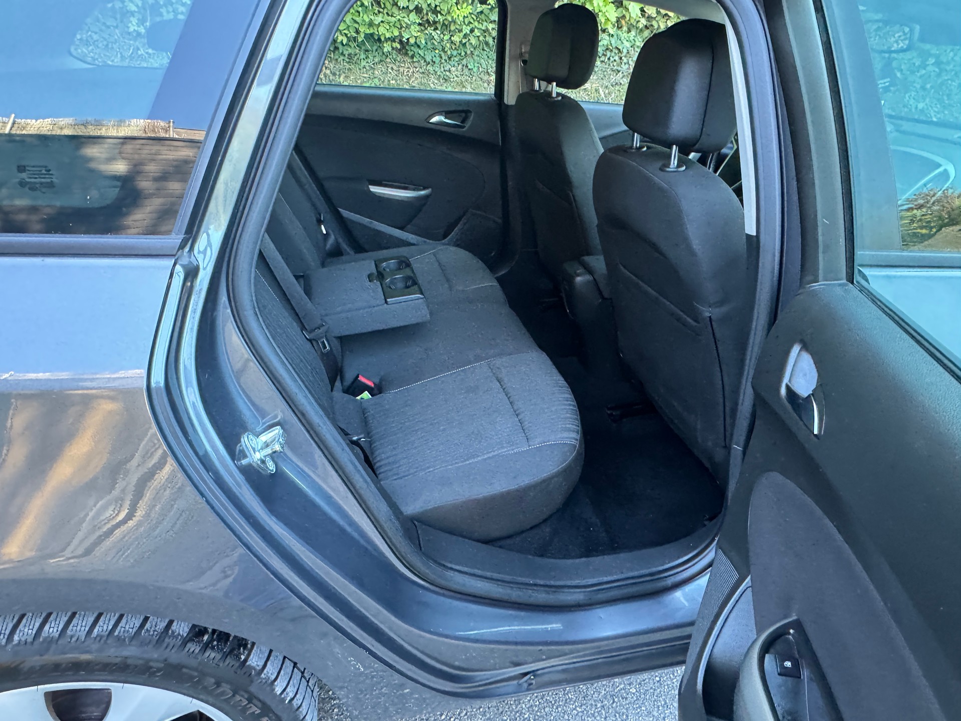 OPEL Astra SportsTourer 1.6i 16V Turbo Enjoy-image-11