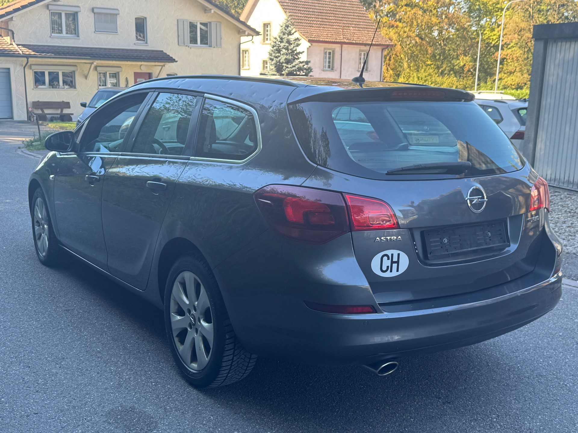 OPEL Astra SportsTourer 1.6i 16V Turbo Enjoy-image-5