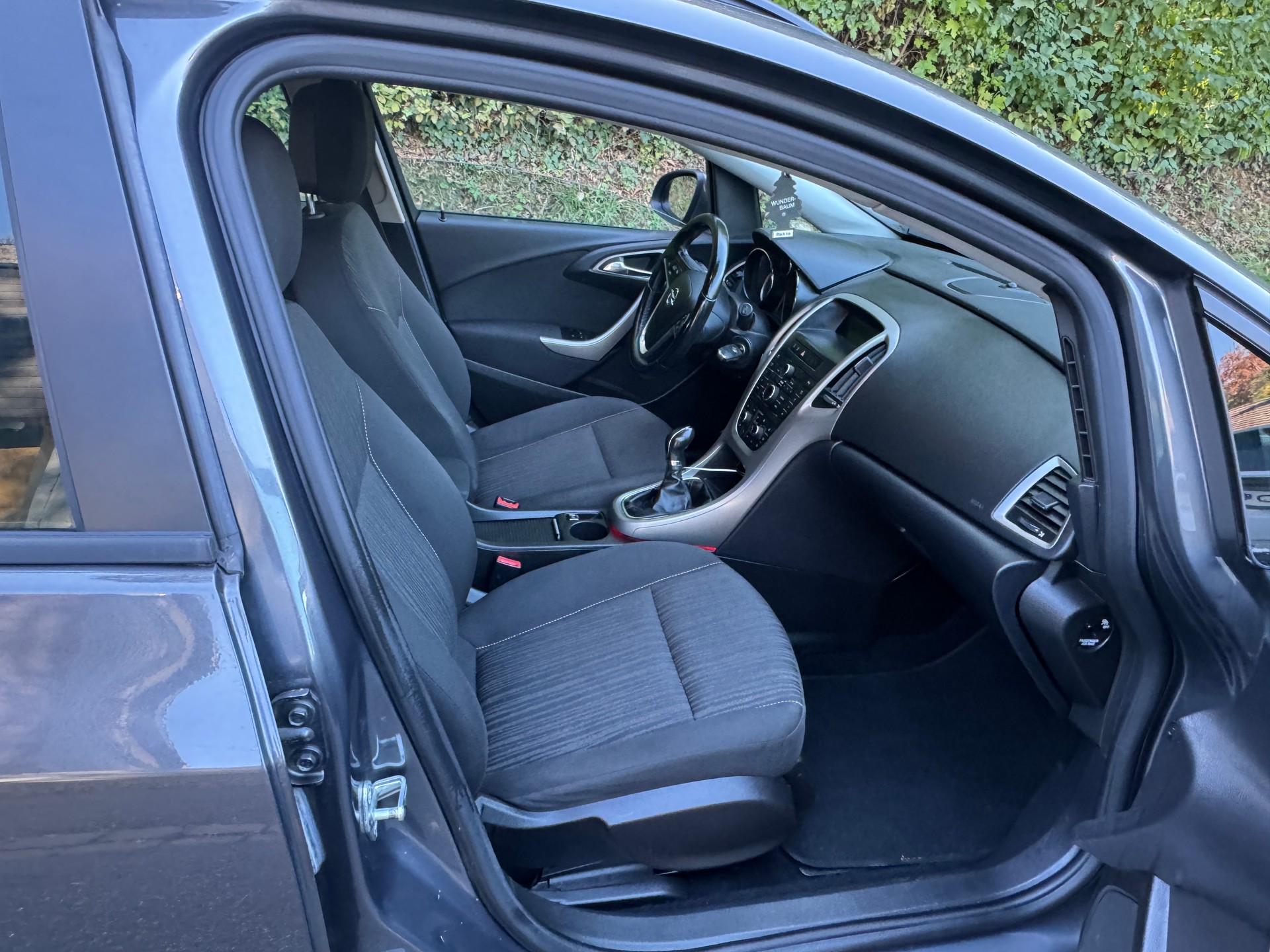 OPEL Astra SportsTourer 1.6i 16V Turbo Enjoy-image-12