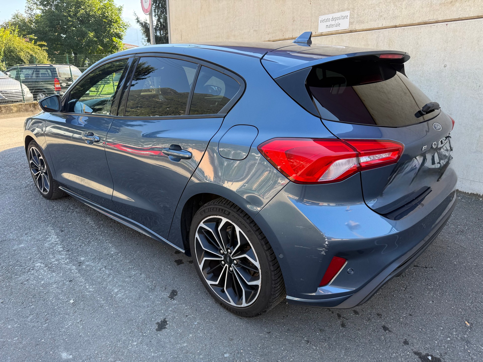FORD Focus 1.0 SCTi ST Line-image-5