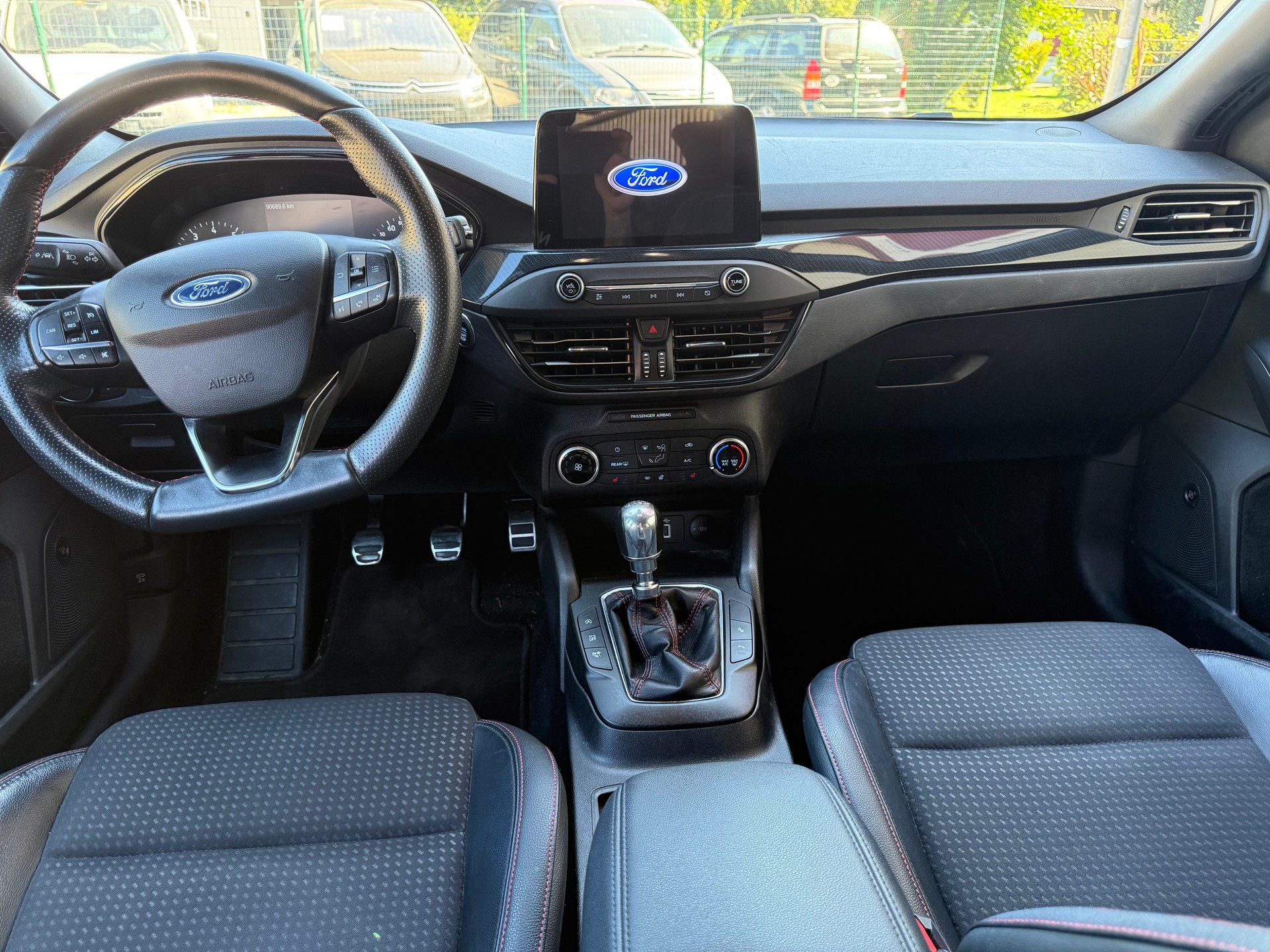 FORD Focus 1.0 SCTi ST Line-image-7