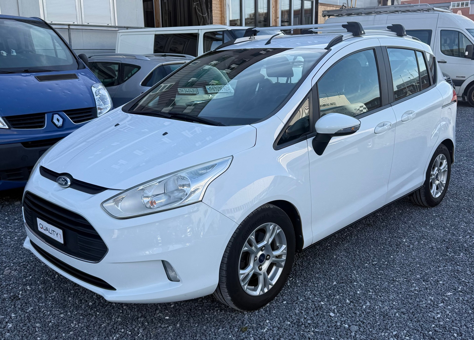 FORD B-Max 1.0 SCTi Sync Edition-image-2