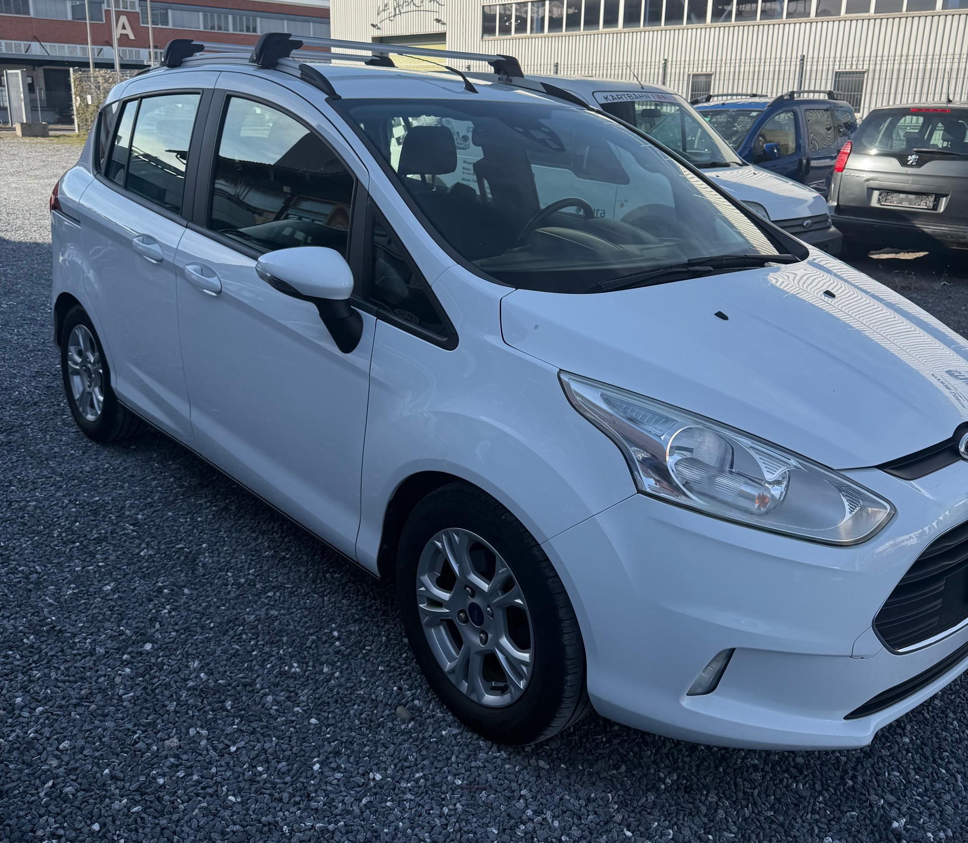FORD B-Max 1.0 SCTi Sync Edition-image-3