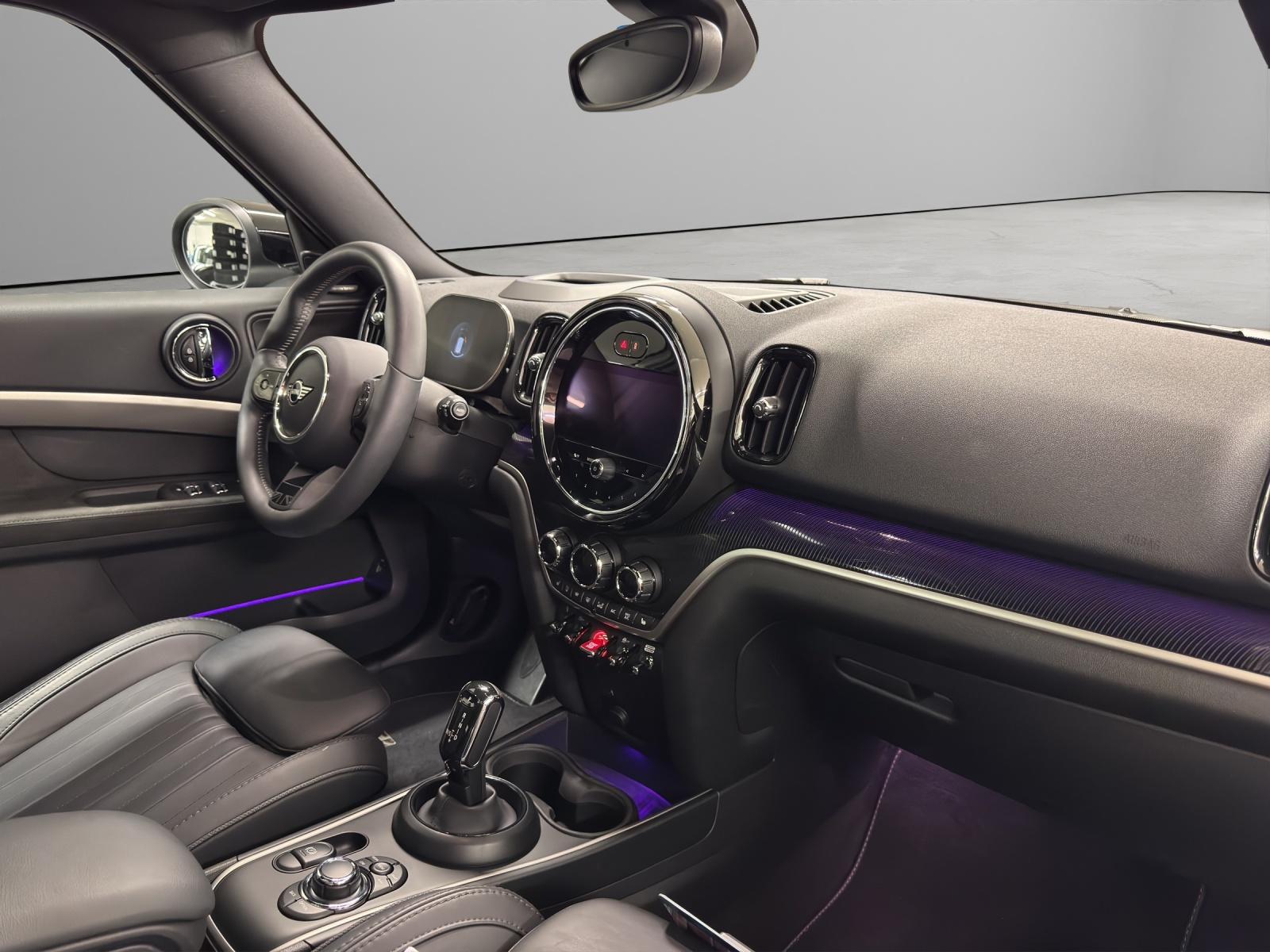 MINI Countryman F60 2.0i Cooper S SAG ALL4-image-17