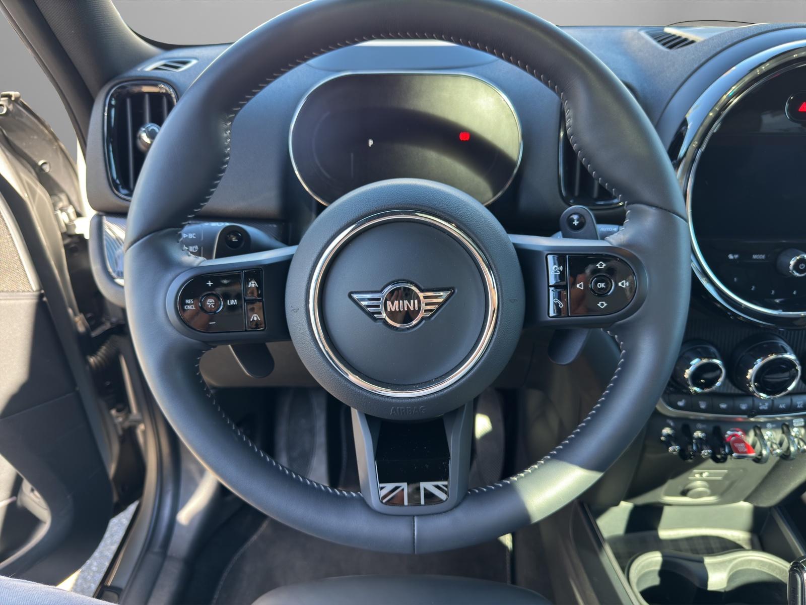 MINI Countryman F60 2.0i Cooper S SAG ALL4-image-15