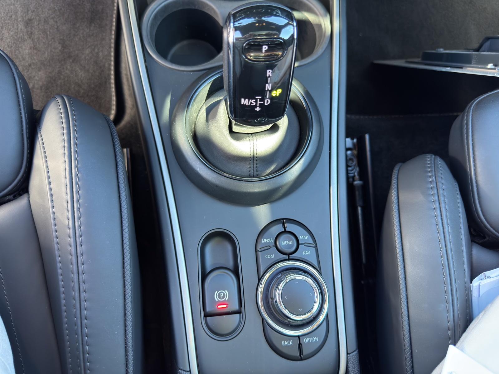 MINI Countryman F60 2.0i Cooper S SAG ALL4-image-19