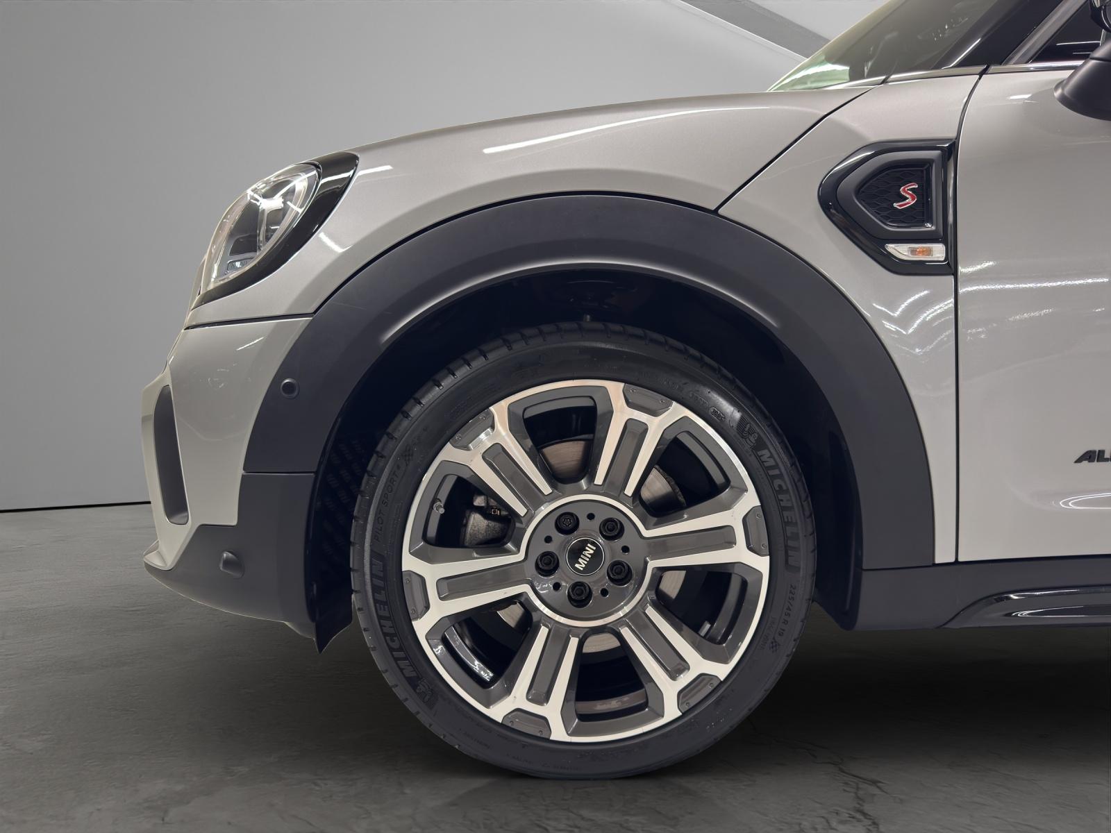 MINI Countryman F60 2.0i Cooper S SAG ALL4-image-8