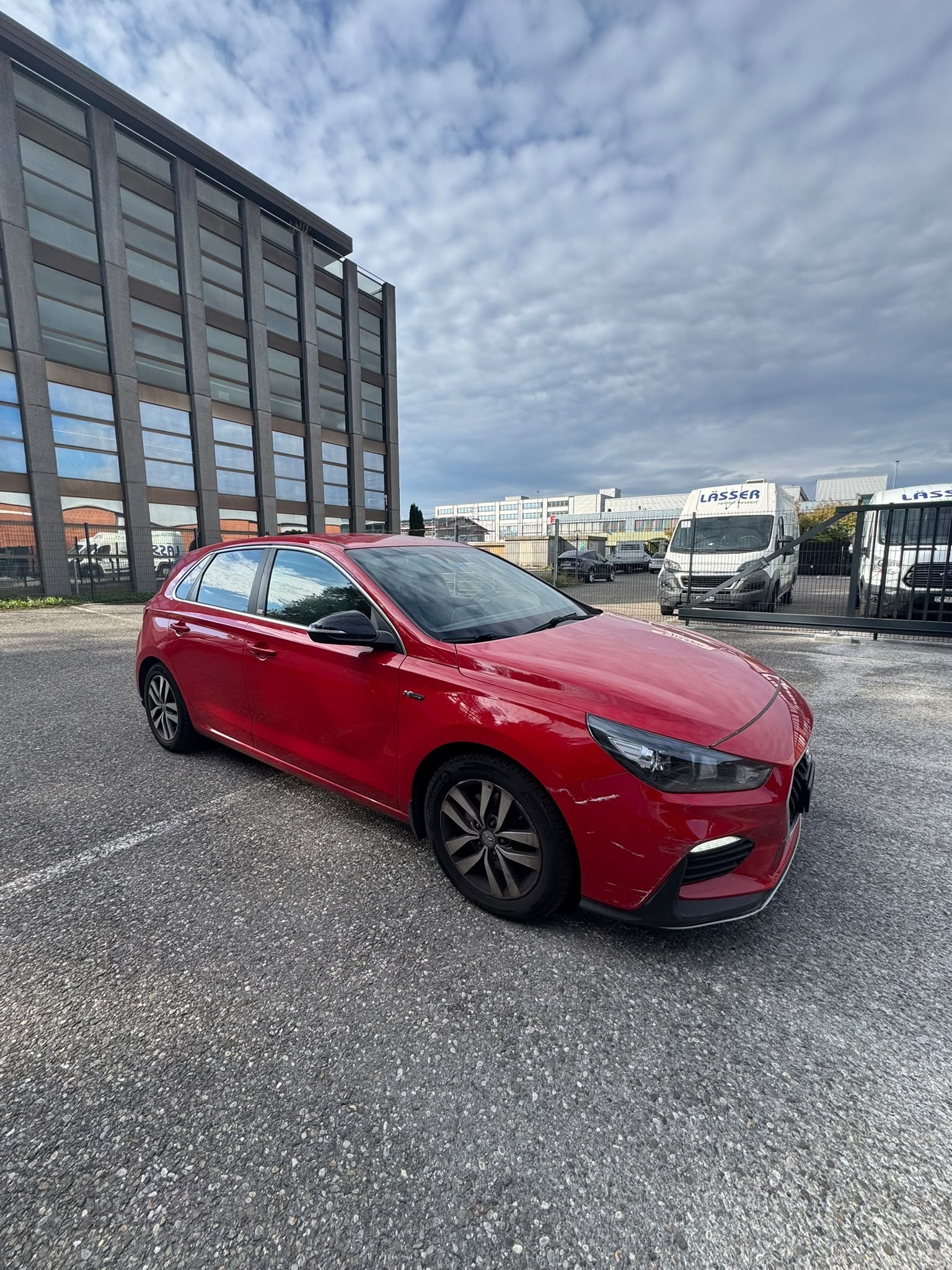 HYUNDAI i30 1.4 T-GDi N-Line DCT-image-2
