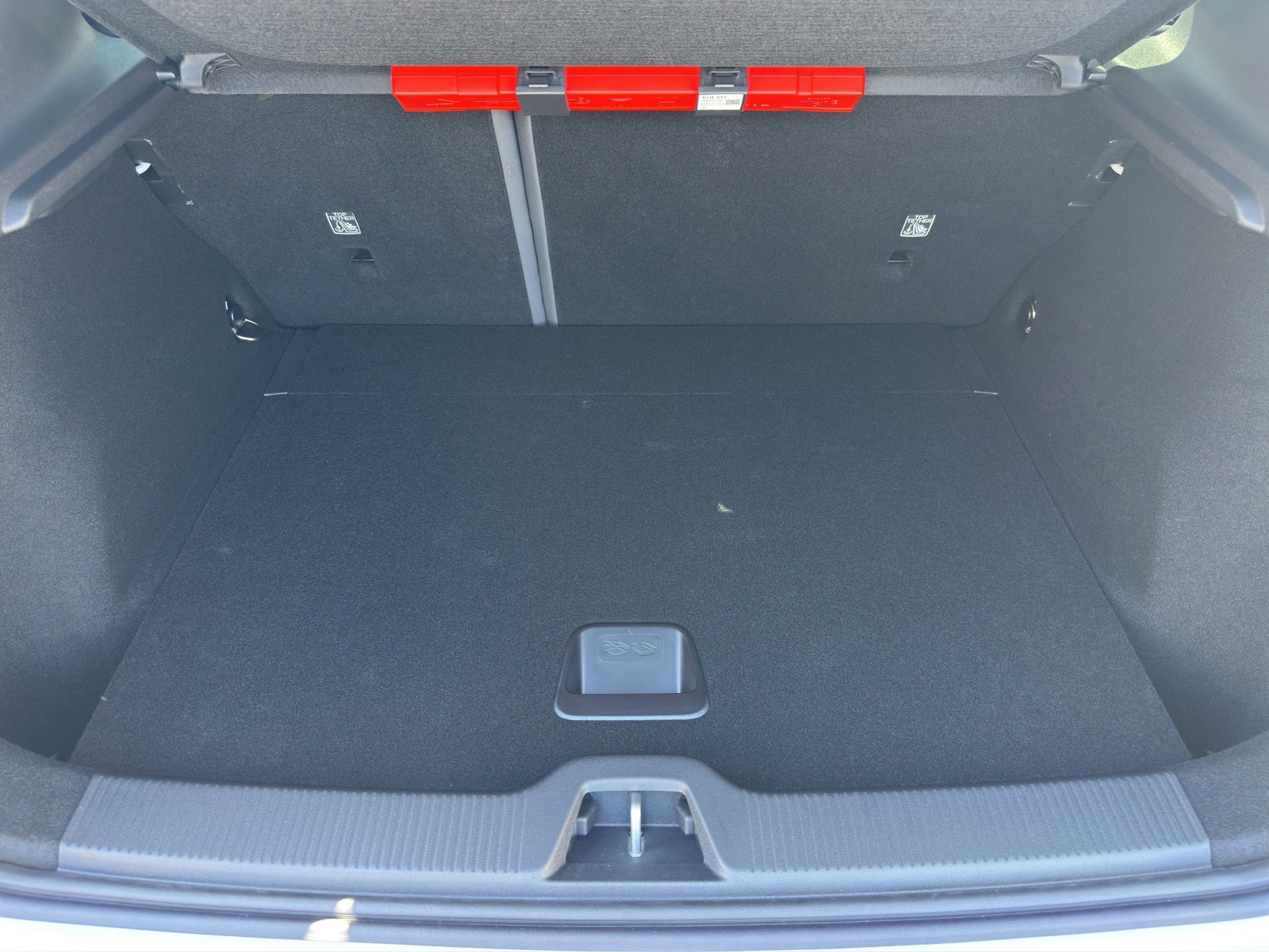 VOLVO EX30 E60 Twin Ultra Performance AWD-image-15