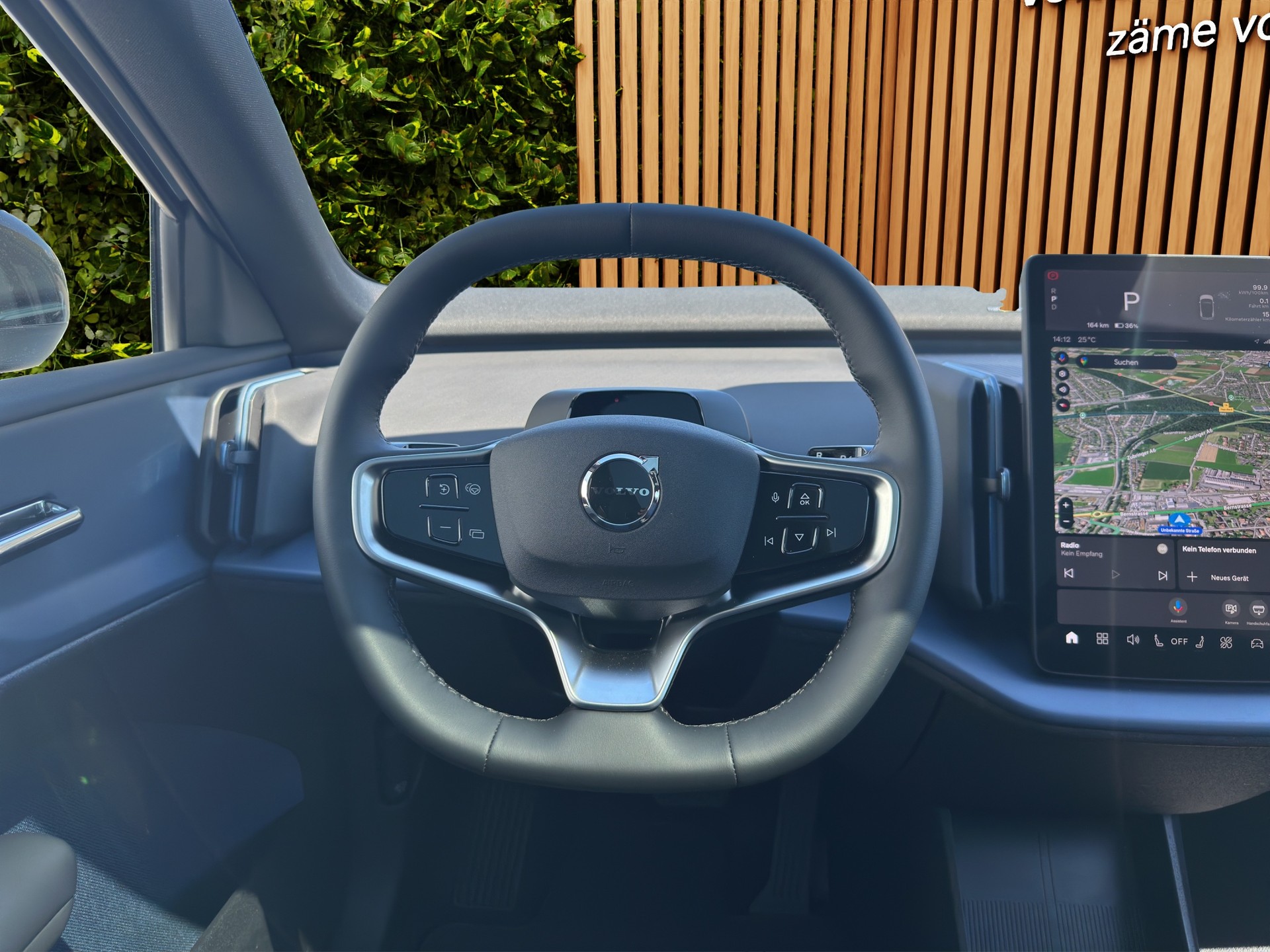 VOLVO EX30 E60 Twin Ultra Performance AWD-image-11