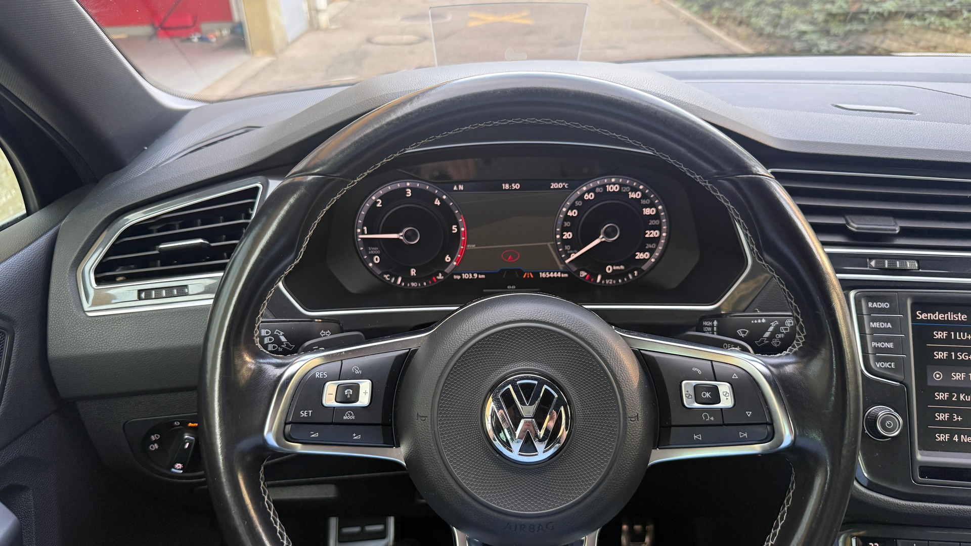 VW Tiguan 2.0 TDI SCR Highline 4Motion DSG, R-Line, 8 fach berädert 1Jahre oder 20000km Garantie-image-20