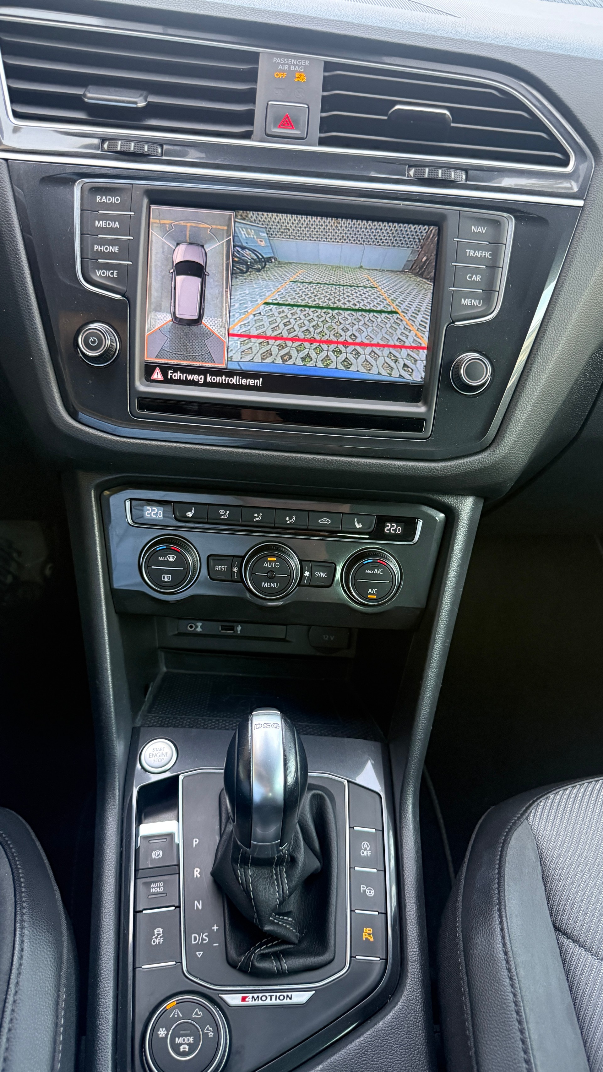 VW Tiguan 2.0 TDI SCR Highline 4Motion DSG, R-Line, 8 fach berädert 1Jahre oder 20000km Garantie-image-21