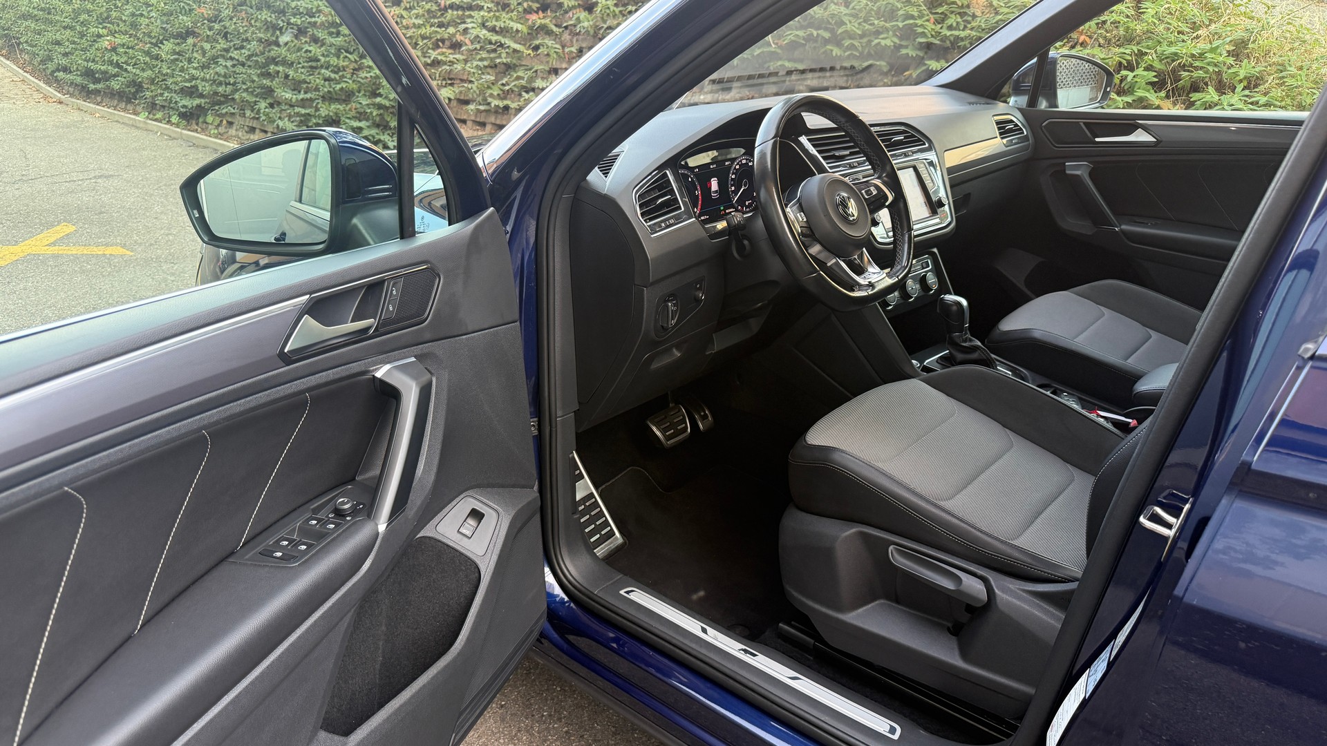 VW Tiguan 2.0 TDI SCR Highline 4Motion DSG, R-Line, 8 fach berädert 1Jahre oder 20000km Garantie-image-10