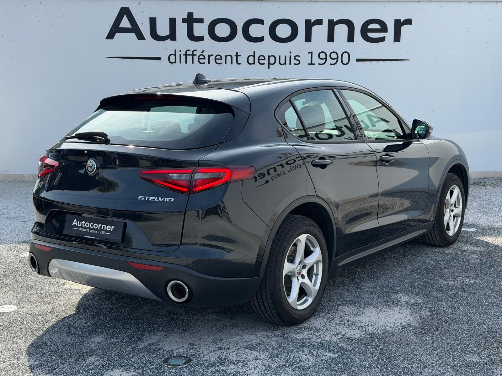 ALFA ROMEO Stelvio 2.0 Super Q4 Automatic-image-1