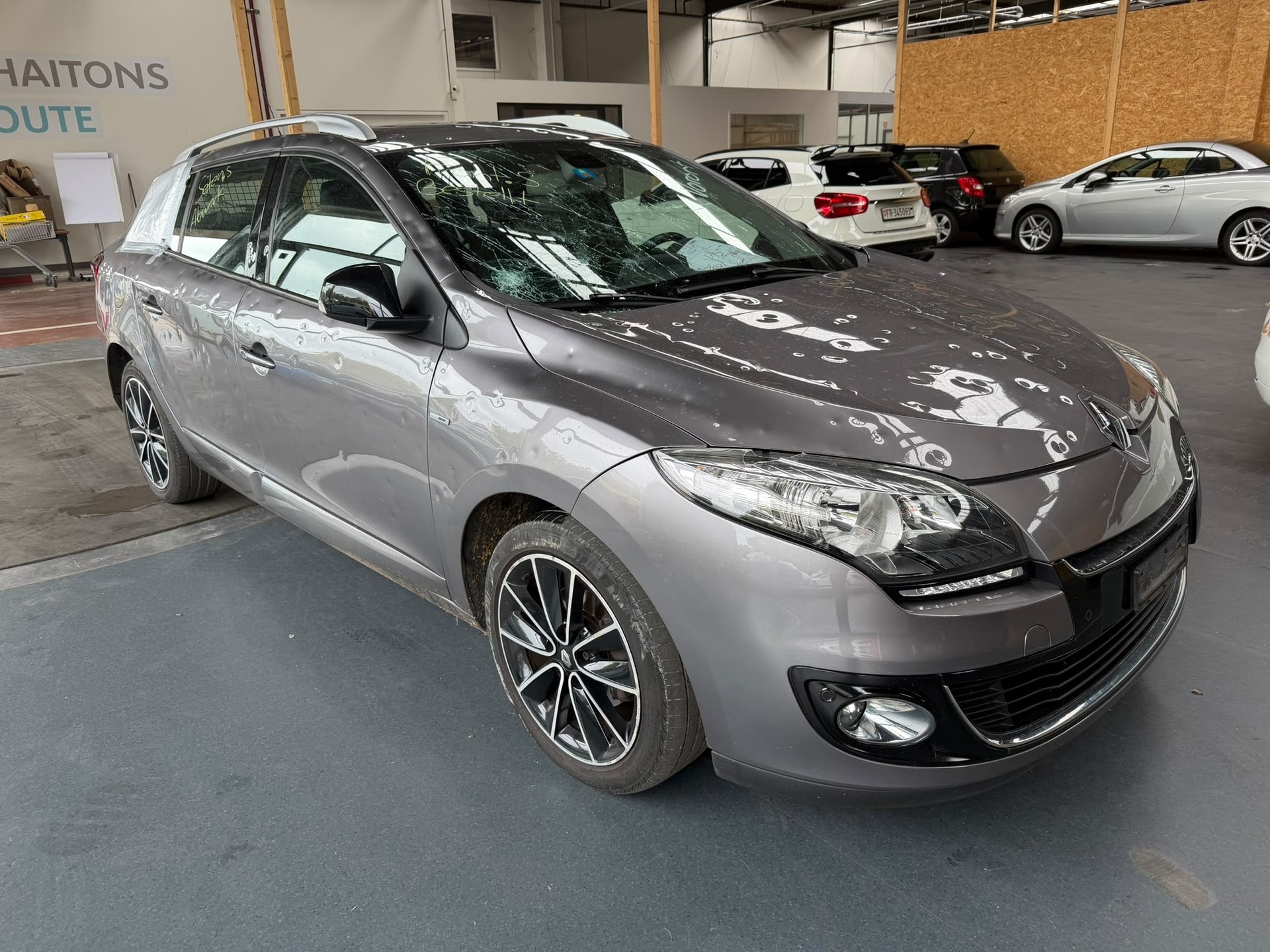 RENAULT Mégane Grandtour 1.5 dCi Bose EDC-image-1