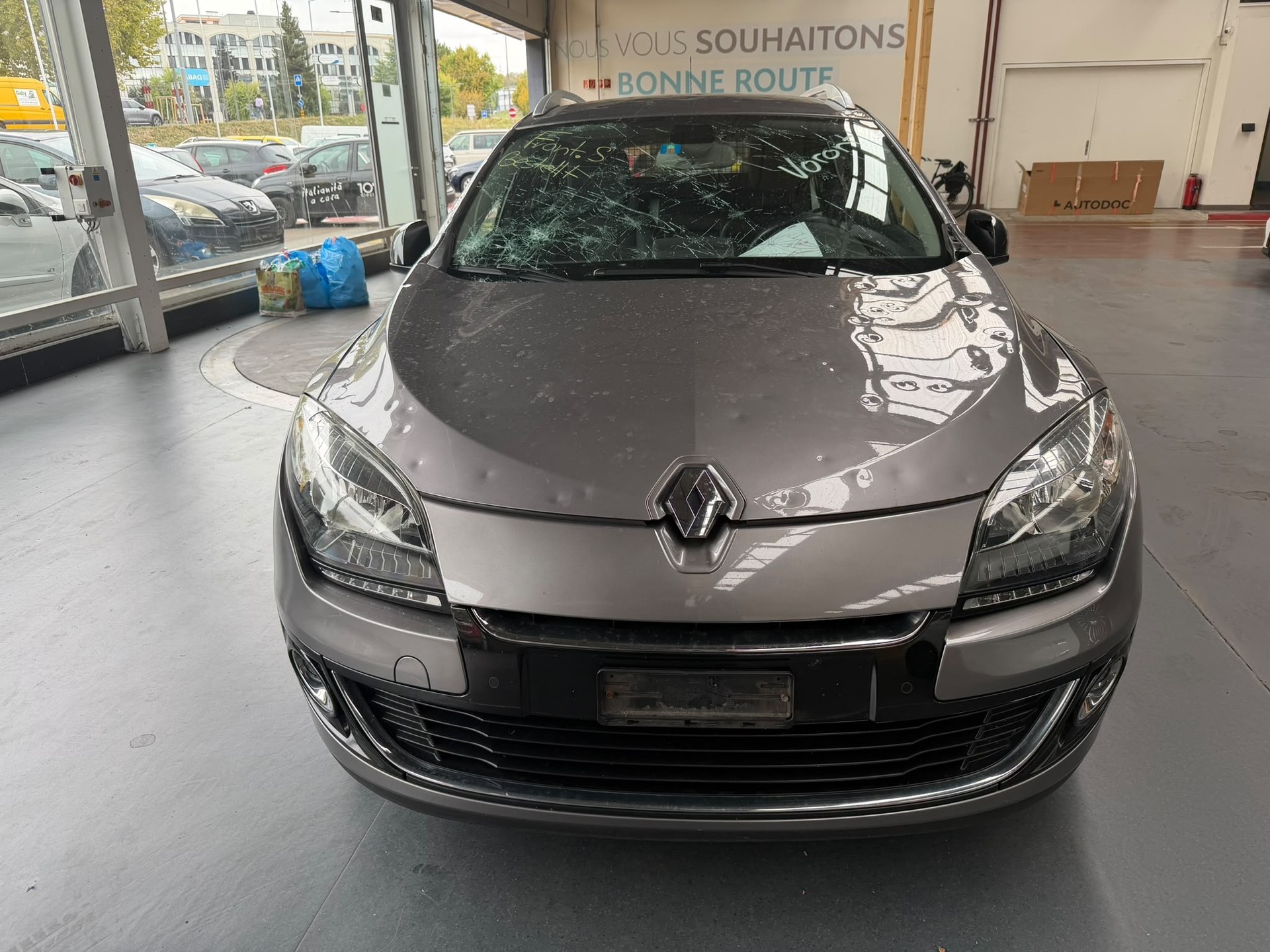 RENAULT Mégane Grandtour 1.5 dCi Bose EDC-image-2