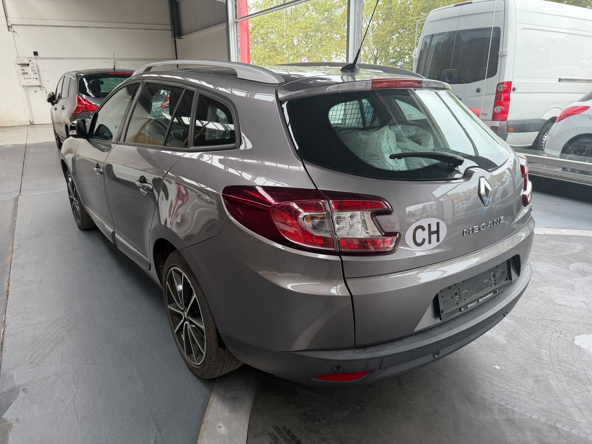 RENAULT Mégane Grandtour 1.5 dCi Bose EDC-image-3