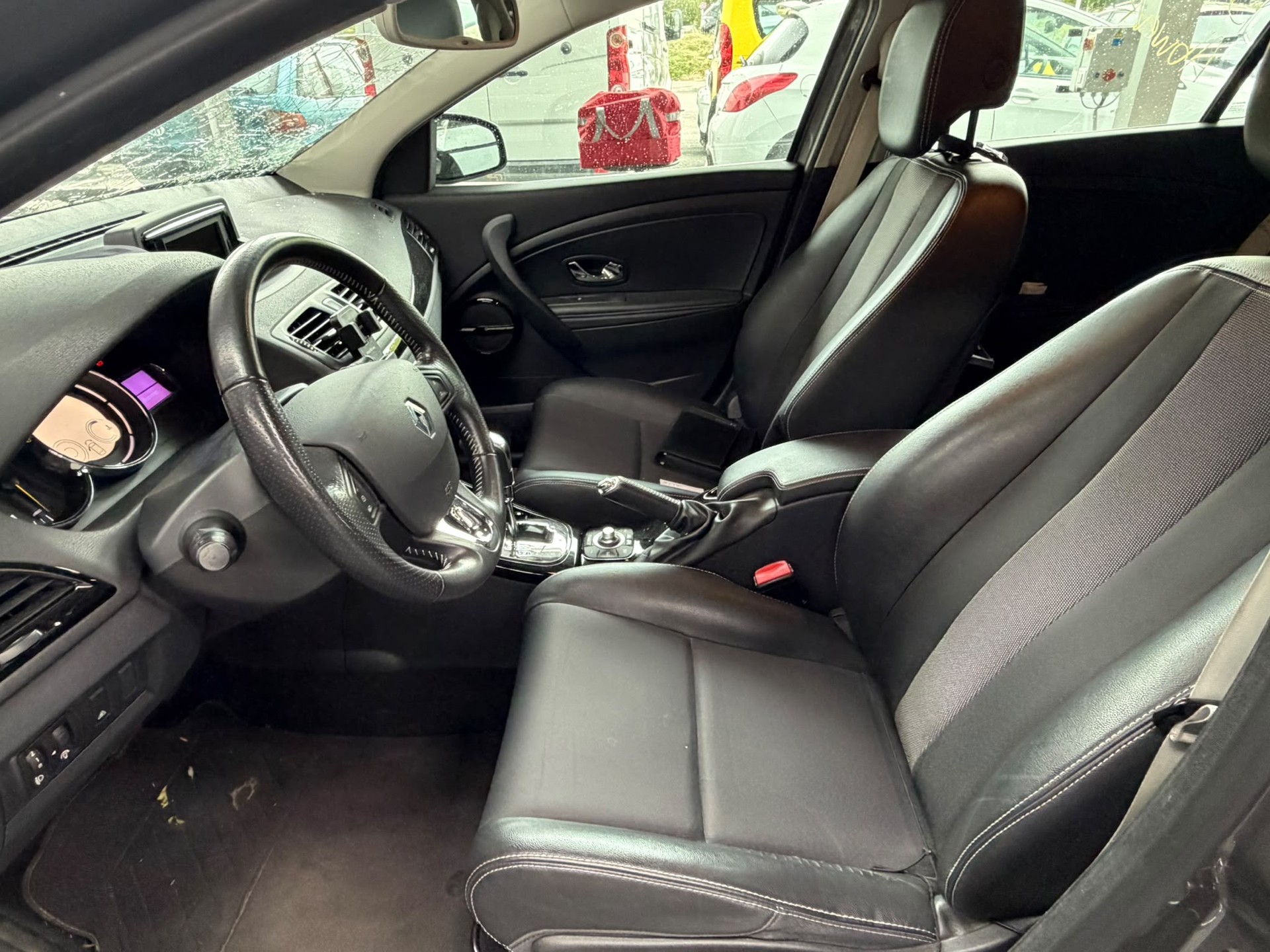 RENAULT Mégane Grandtour 1.5 dCi Bose EDC-image-8