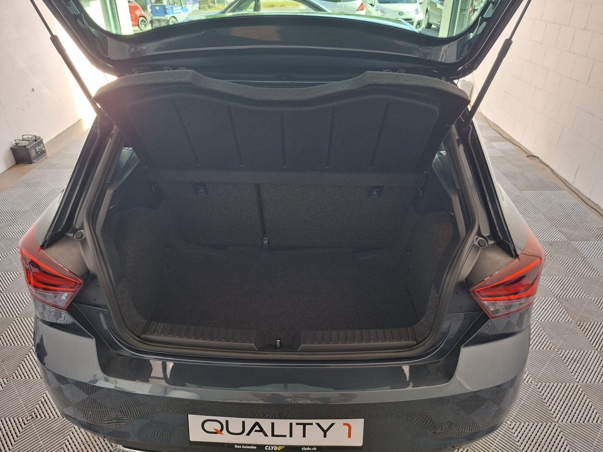 SEAT Ibiza 1.0 EcoTSI Swiss FR-image-11