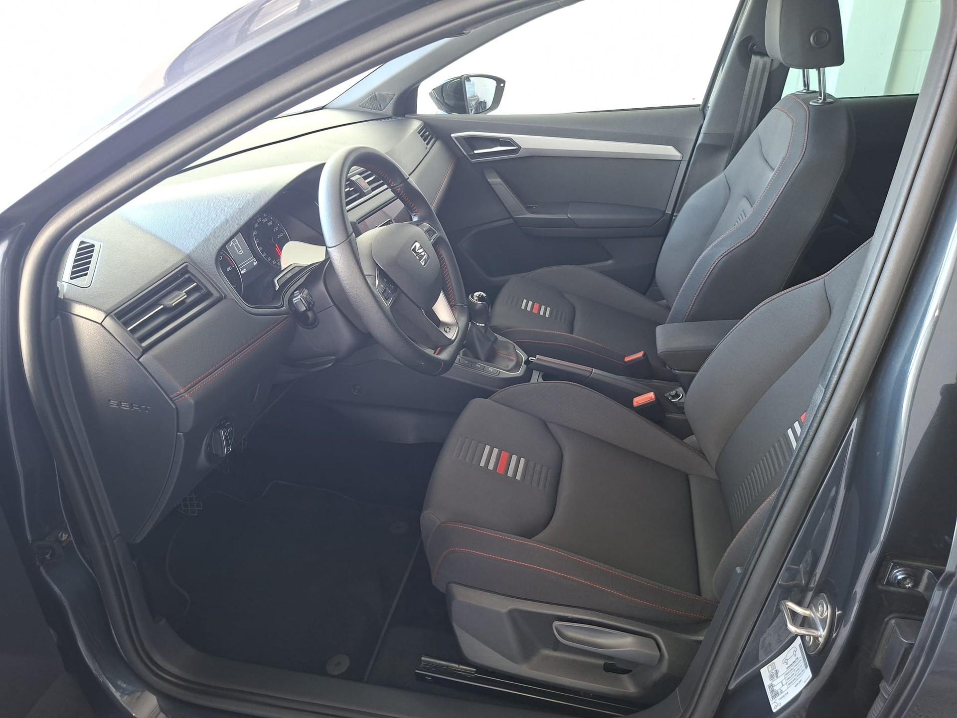 SEAT Ibiza 1.0 EcoTSI Swiss FR-image-6
