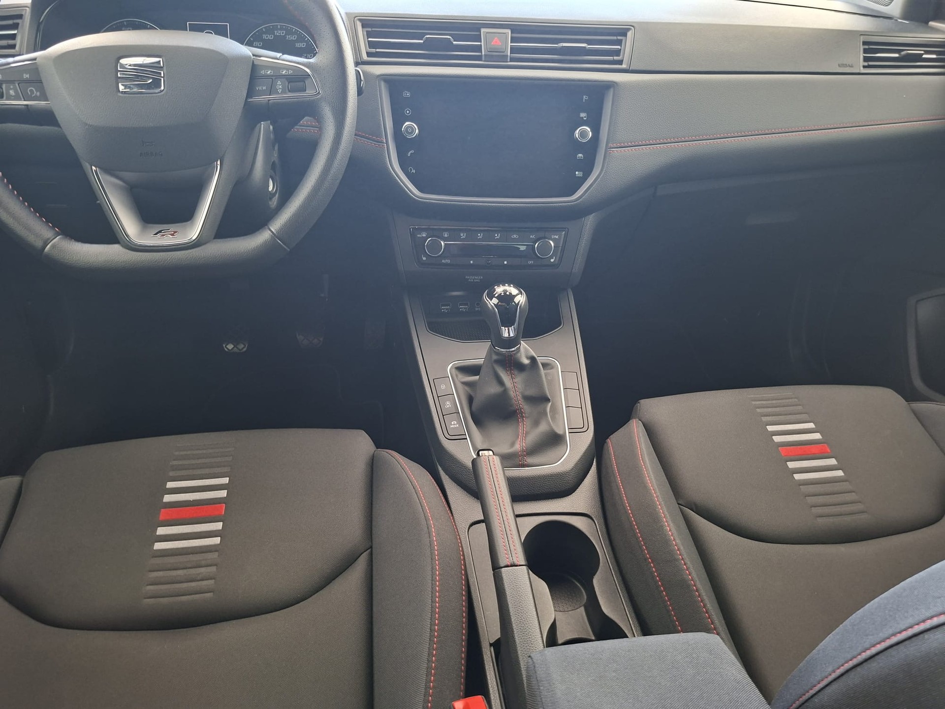 SEAT Ibiza 1.0 EcoTSI Swiss FR-image-8
