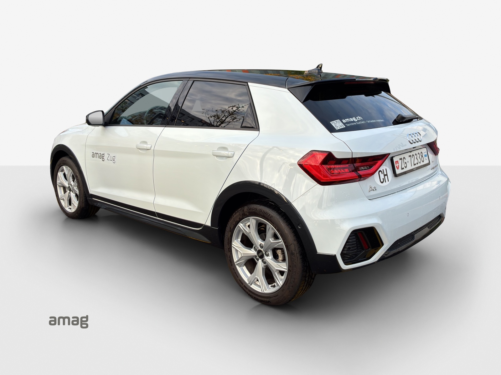 AUDI A1 City Carver 30 TFSI Attraction S-tronic-image-2