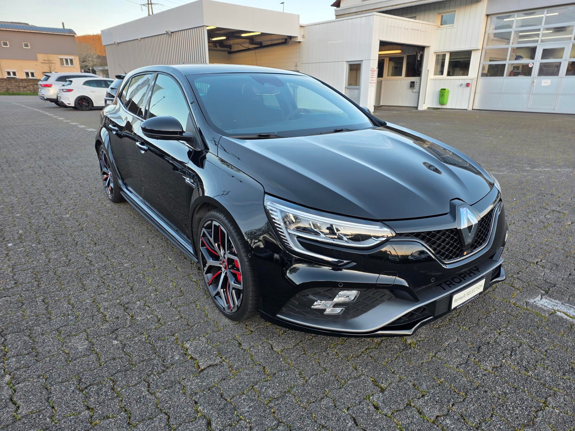 RENAULT Mégane Sport 1.8 T Trophy EDC-image-4