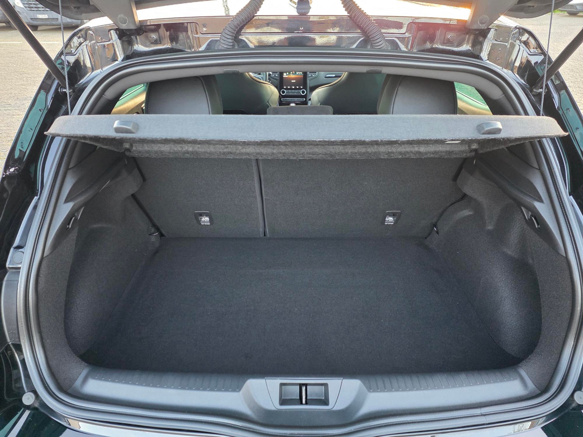 RENAULT Mégane Sport 1.8 T Trophy EDC-image-9