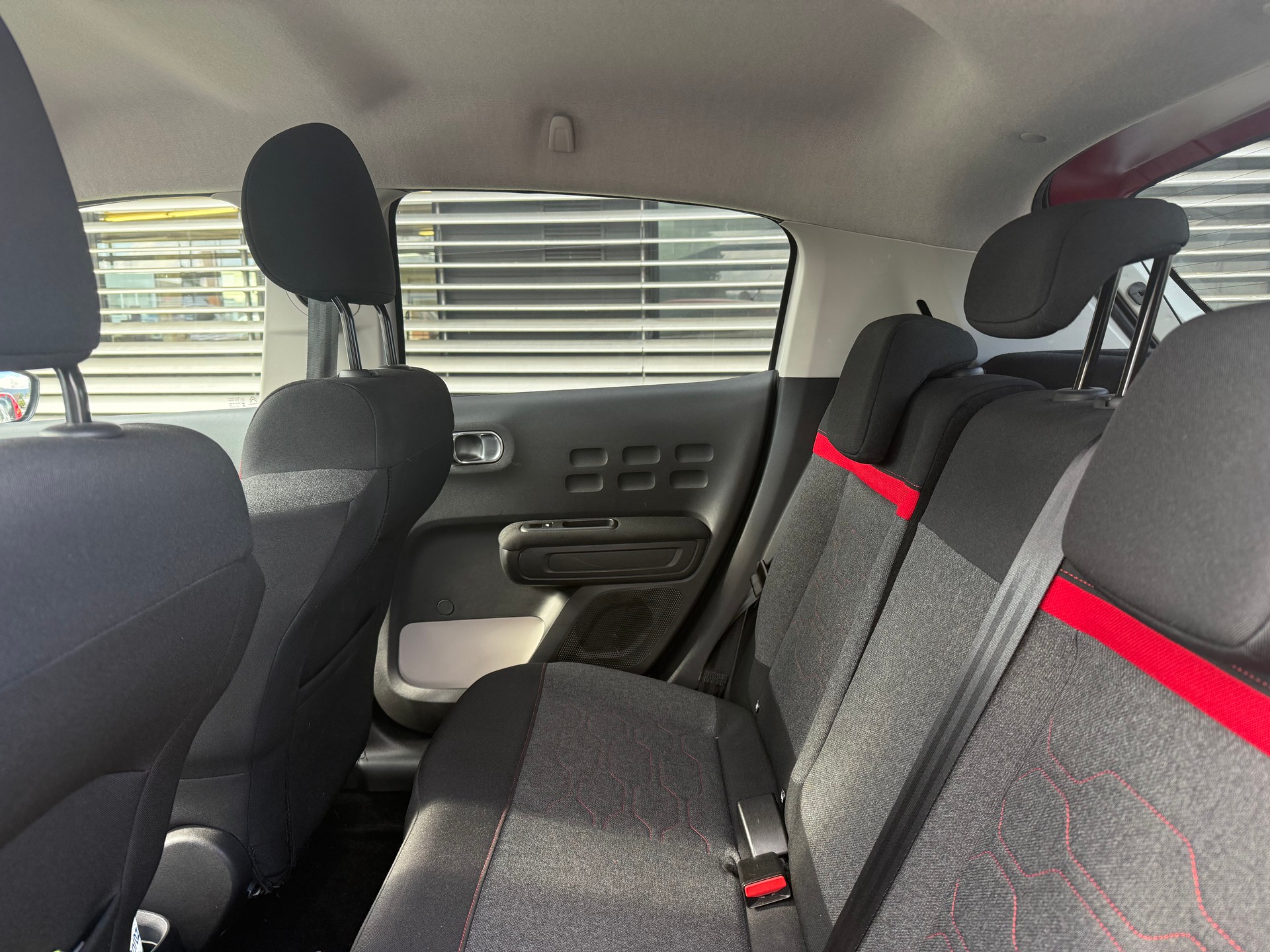 CITROEN C3 1.2i Exclusive-image-10