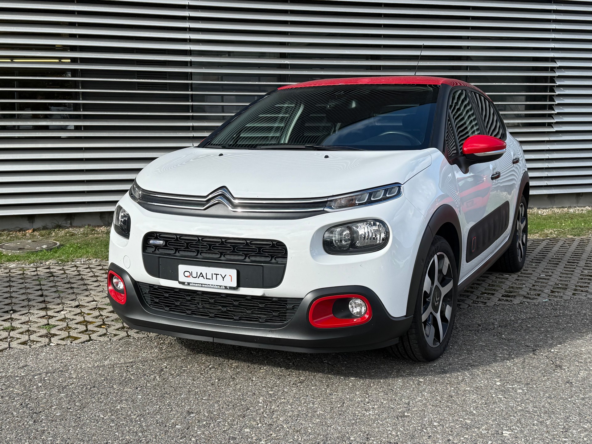 CITROEN C3 1.2i Exclusive-image-5