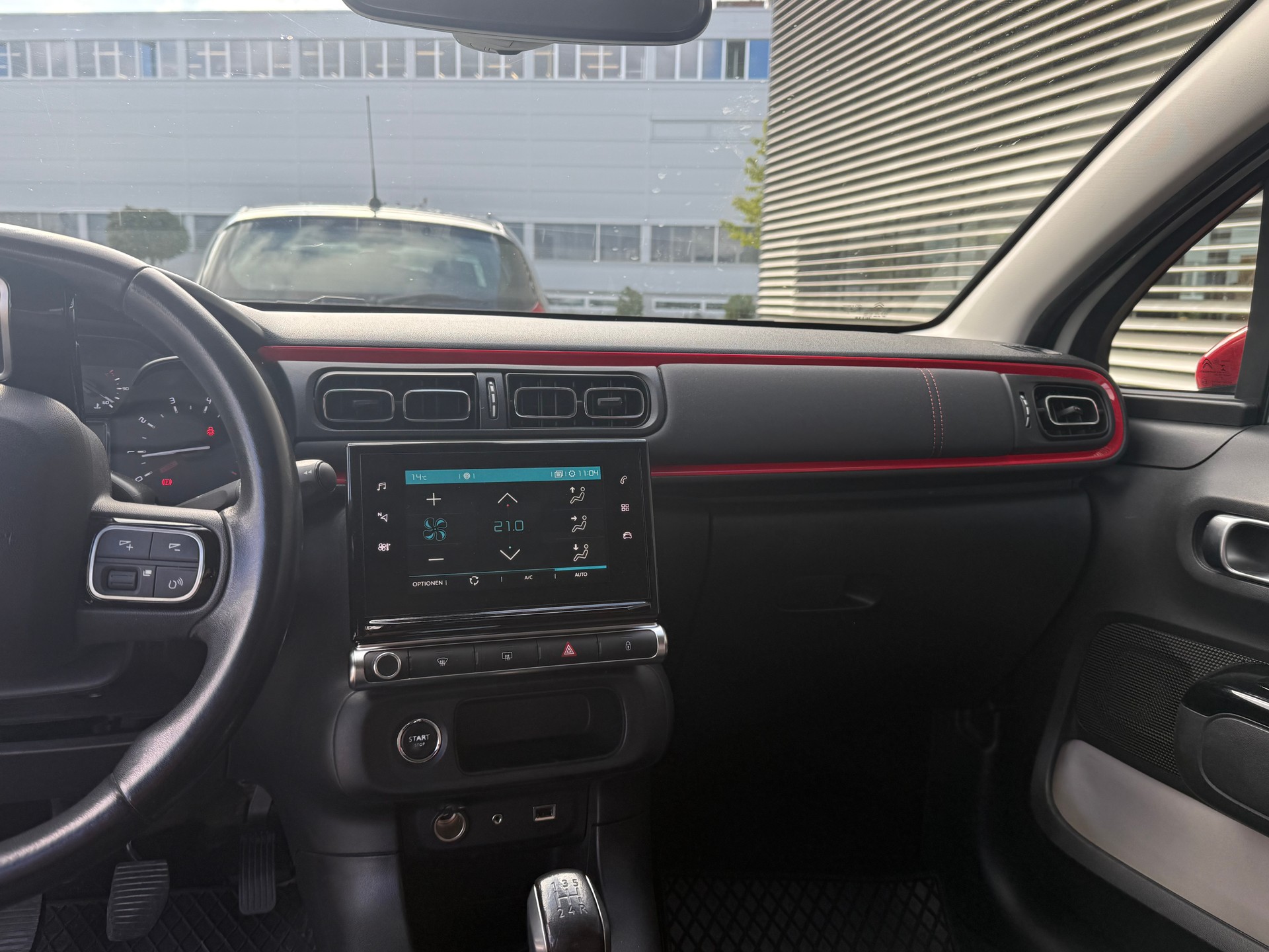 CITROEN C3 1.2i Exclusive-image-9