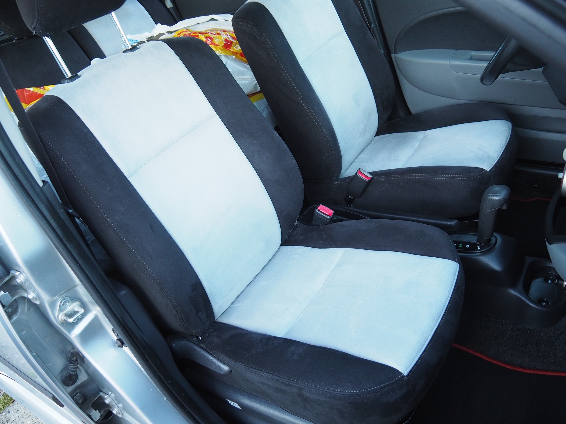 DAIHATSU Sirion 1.3 eco-4WD Automatic-image-13