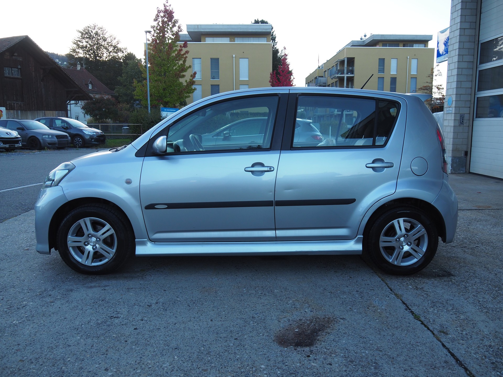 DAIHATSU Sirion 1.3 eco-4WD Automatic-image-1