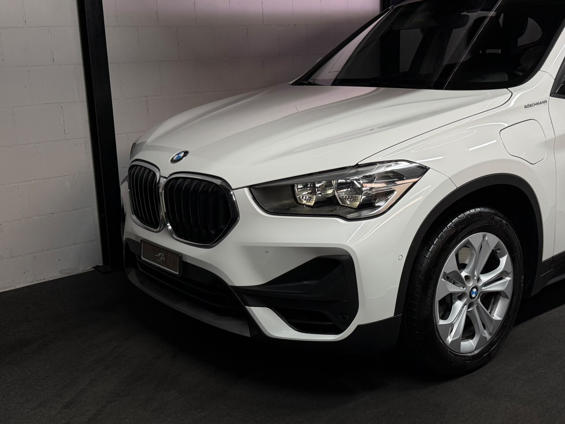 BMW X1 xDrive 25e Travel Edition Steptronic-image-2