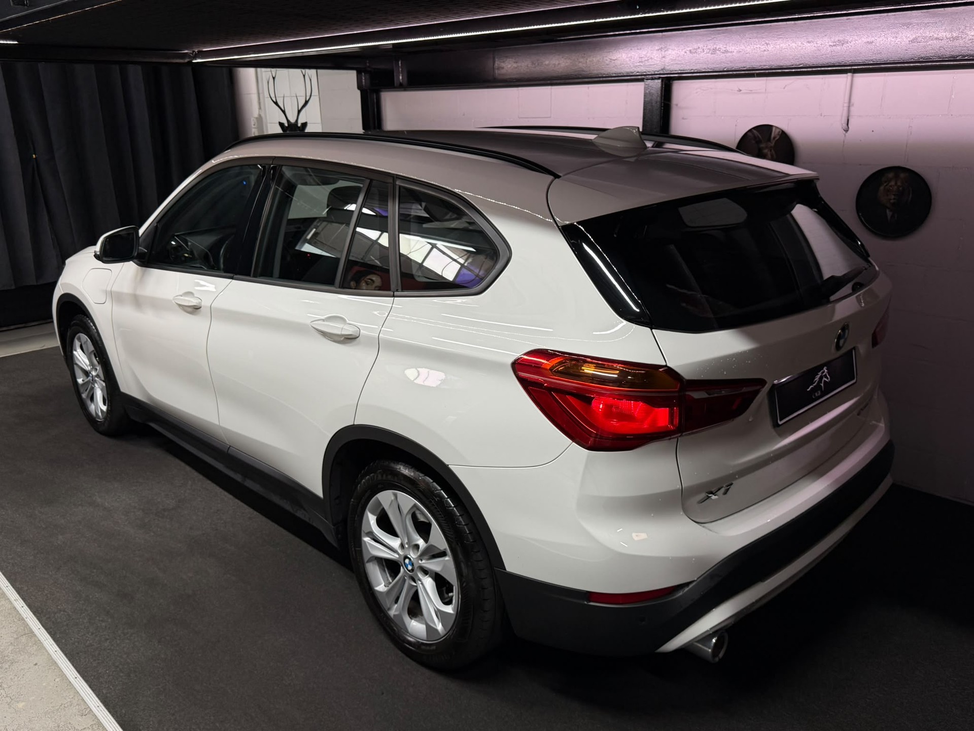 BMW X1 xDrive 25e Travel Edition Steptronic-image-3
