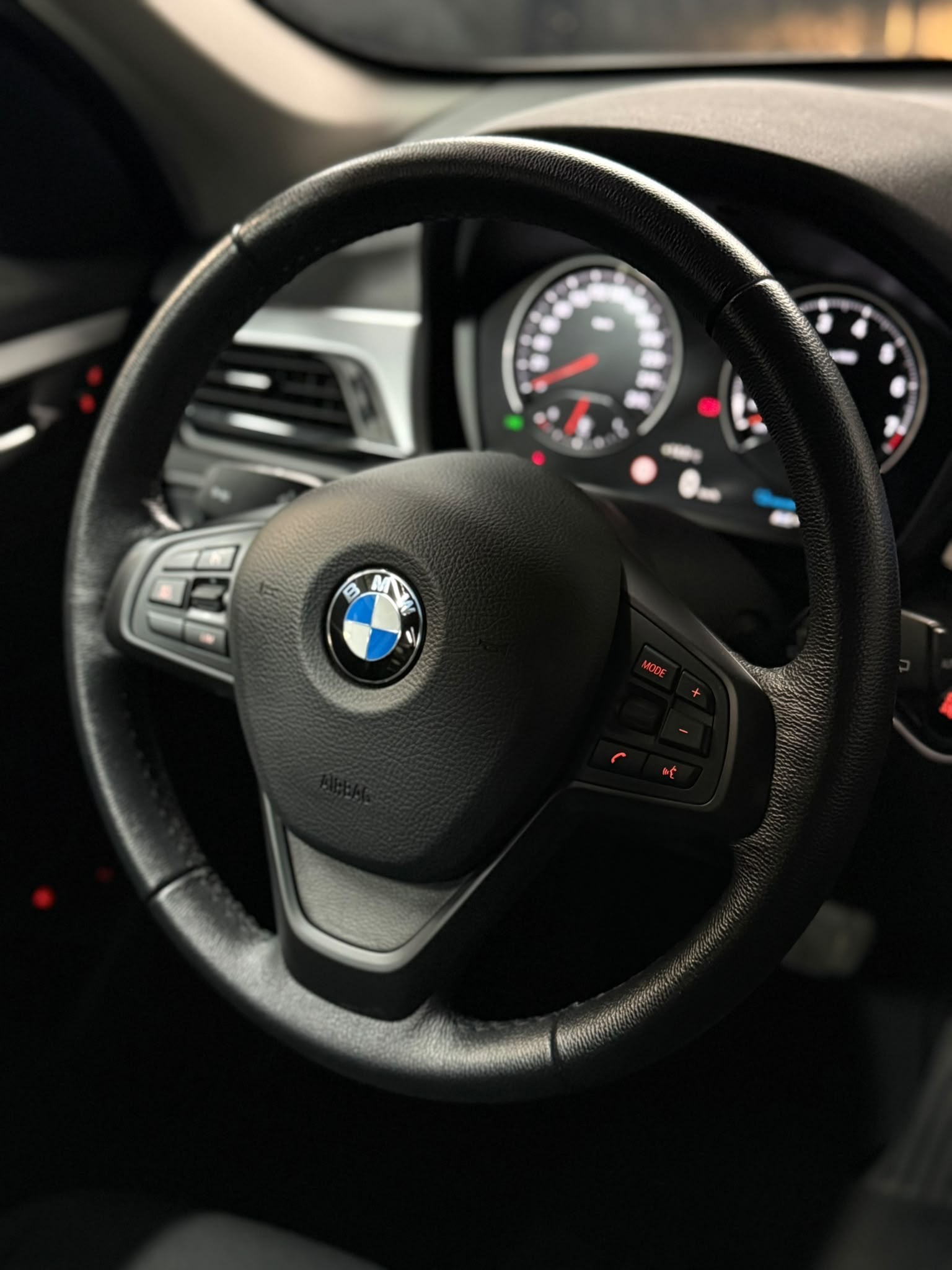 BMW X1 xDrive 25e Travel Edition Steptronic-image-18